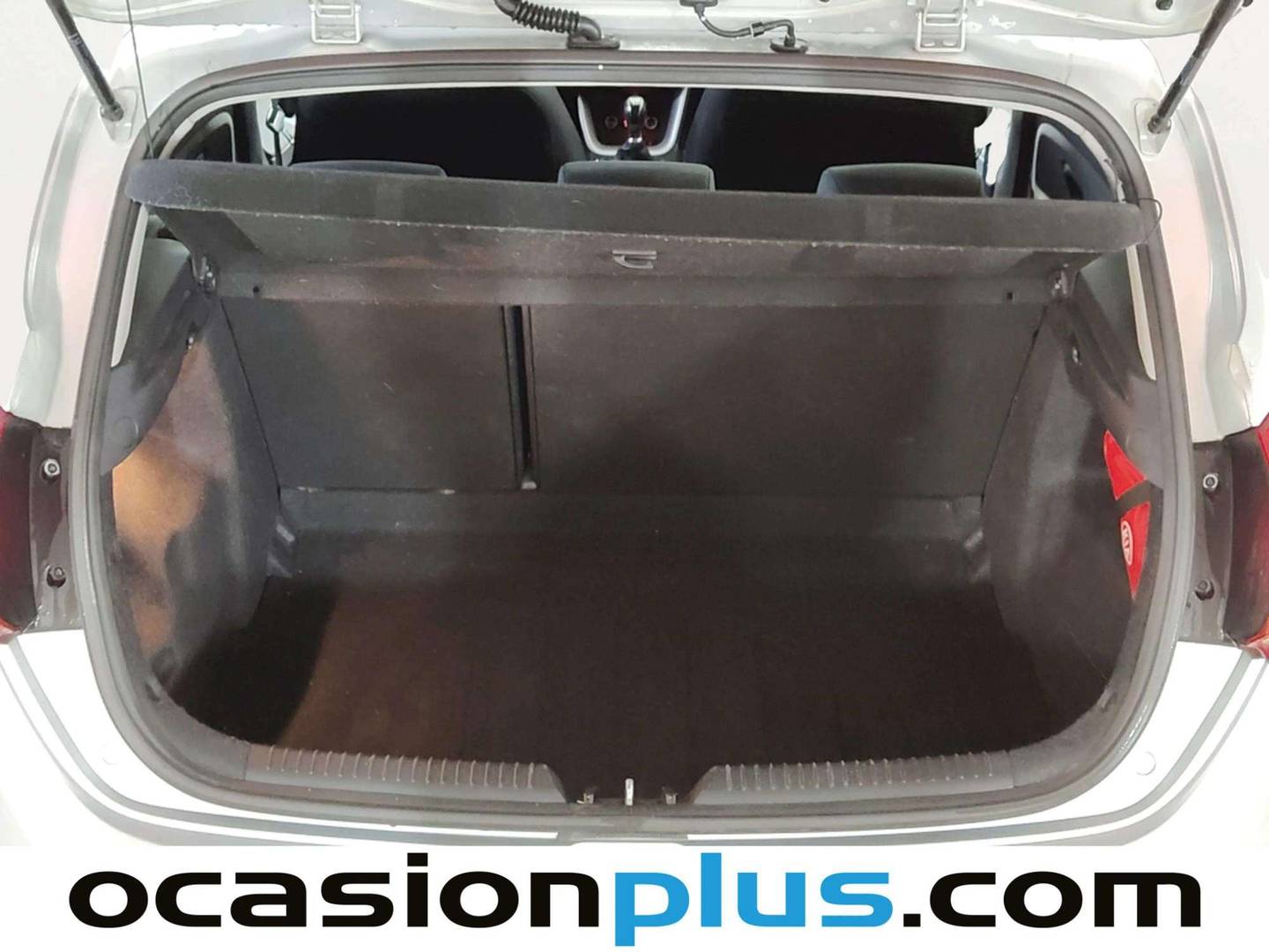 Fotos maletero KIA Ceed KIA Ceed 1.4 CRDi WGT Business (90 CV)