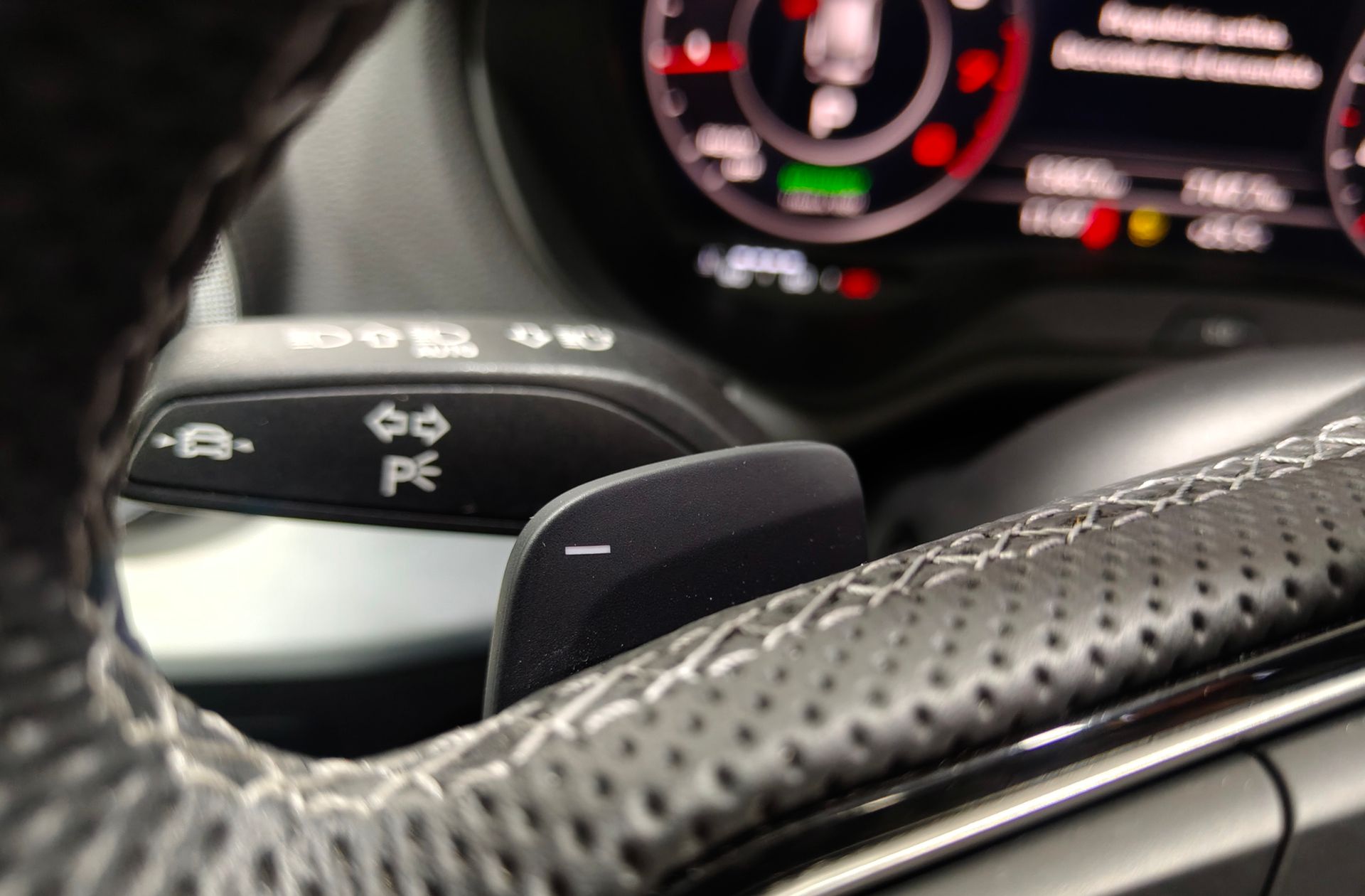 Audi Q2 Black line 35 TFSI S tronic - foto 32