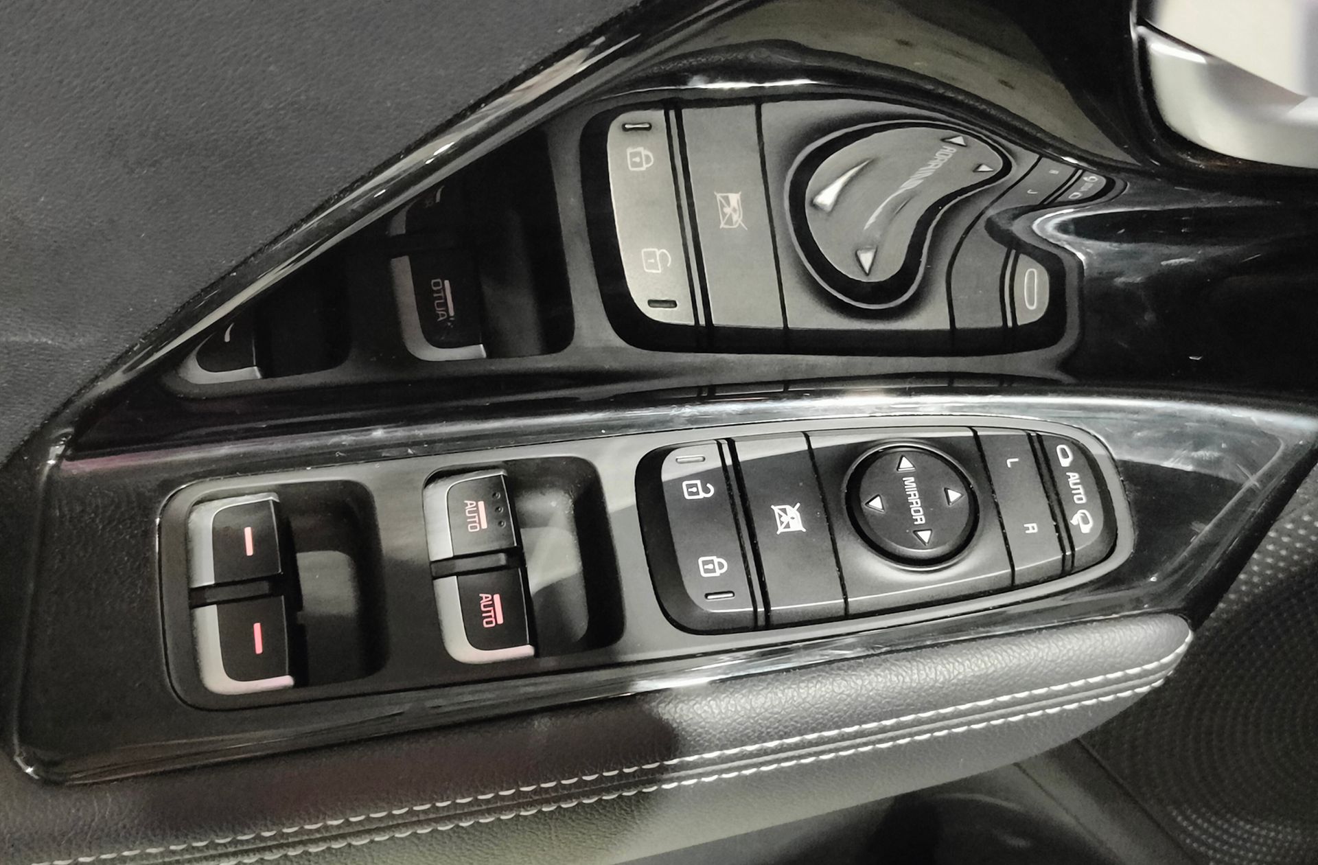 Kia Niro Drive - foto 18