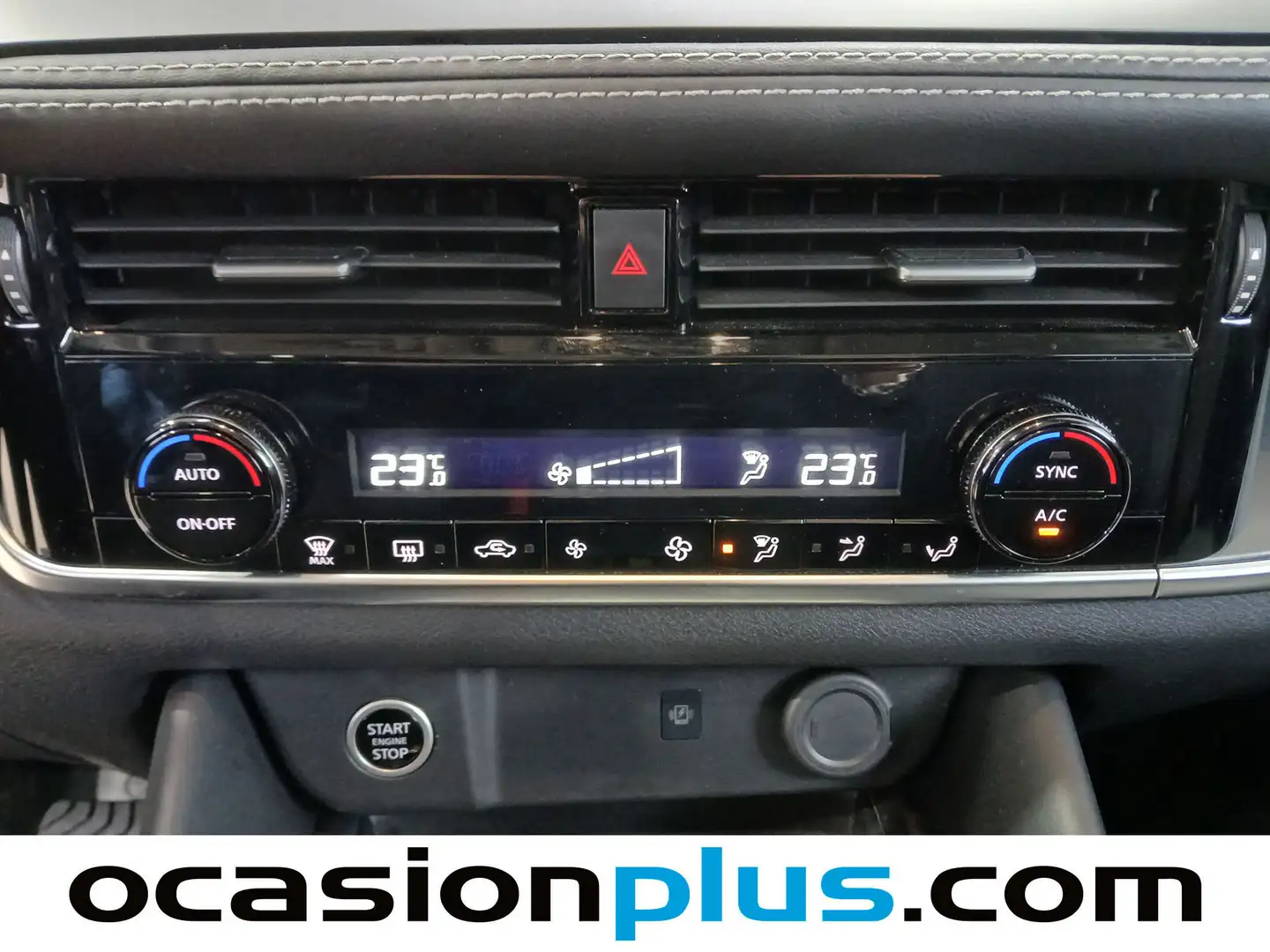 Foto Nissan QASHQAI Nissan Qashqai DIG-T 140 N-Connecta (140 CV)