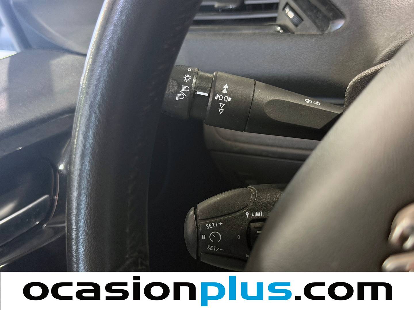 Peugeot 208 Peugeot 208 PureTech 82 S&S Active (82 CV) manual