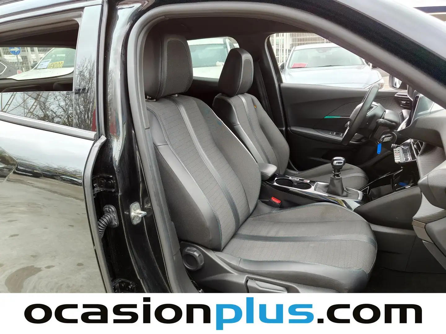 Foto Peugeot 2008 Peugeot 2008 PureTech 130 S&S Allure Pack (130 CV)