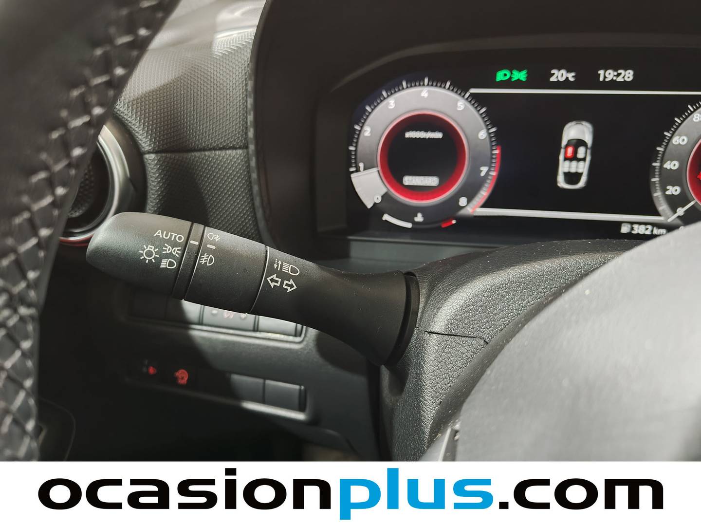 Foto Nissan JUKE Nissan Juke DIG-T N-Connecta 4x2 (114 CV)