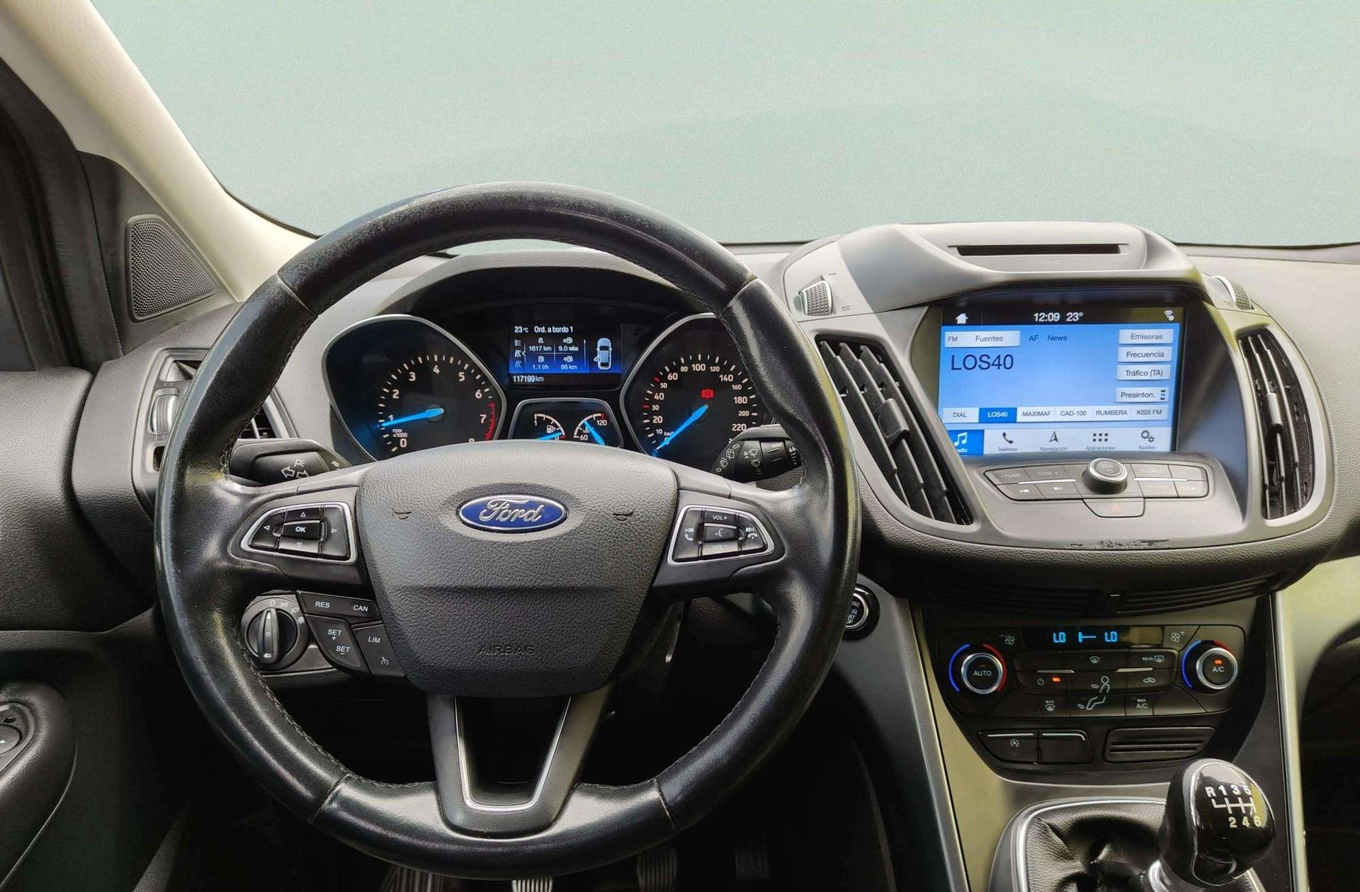 Ford Kuga 1.5 EcoBoost Trend 4x2 - foto 20