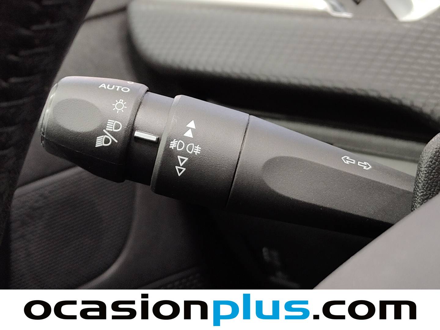 Peugeot 208 Peugeot 208 PureTech Signature  (82 CV) de segunda mano