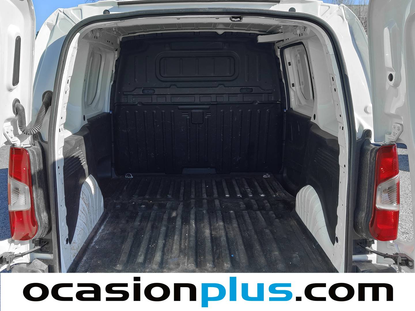 Foto Peugeot Partner Peugeot Partner BlueHDi 100 S&S Premium Standard 600kg (98 CV)