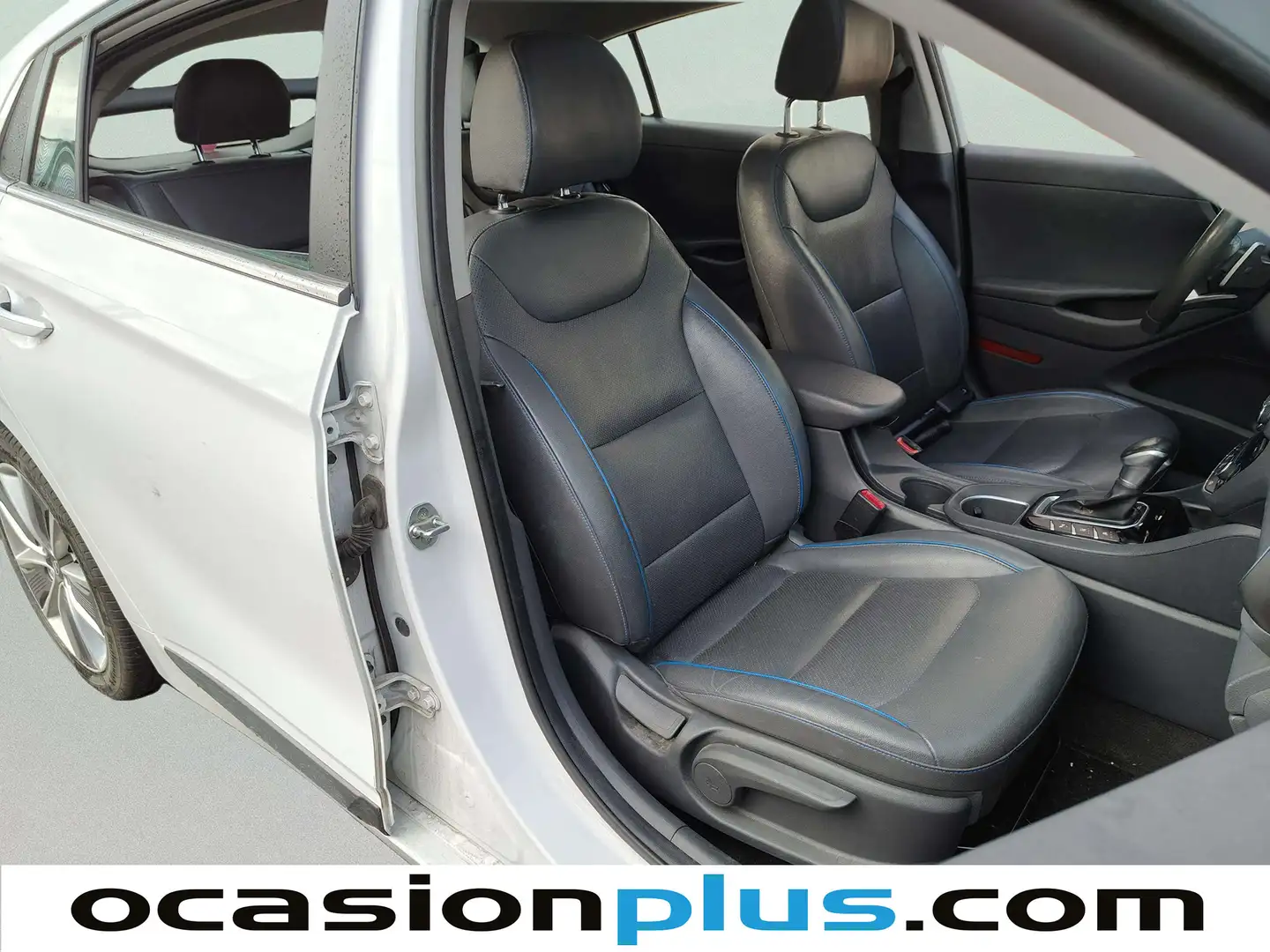 Foto Hyundai IONIQ Hyundai Ioniq 1.6 GDI HEV Style DCT (141 CV)