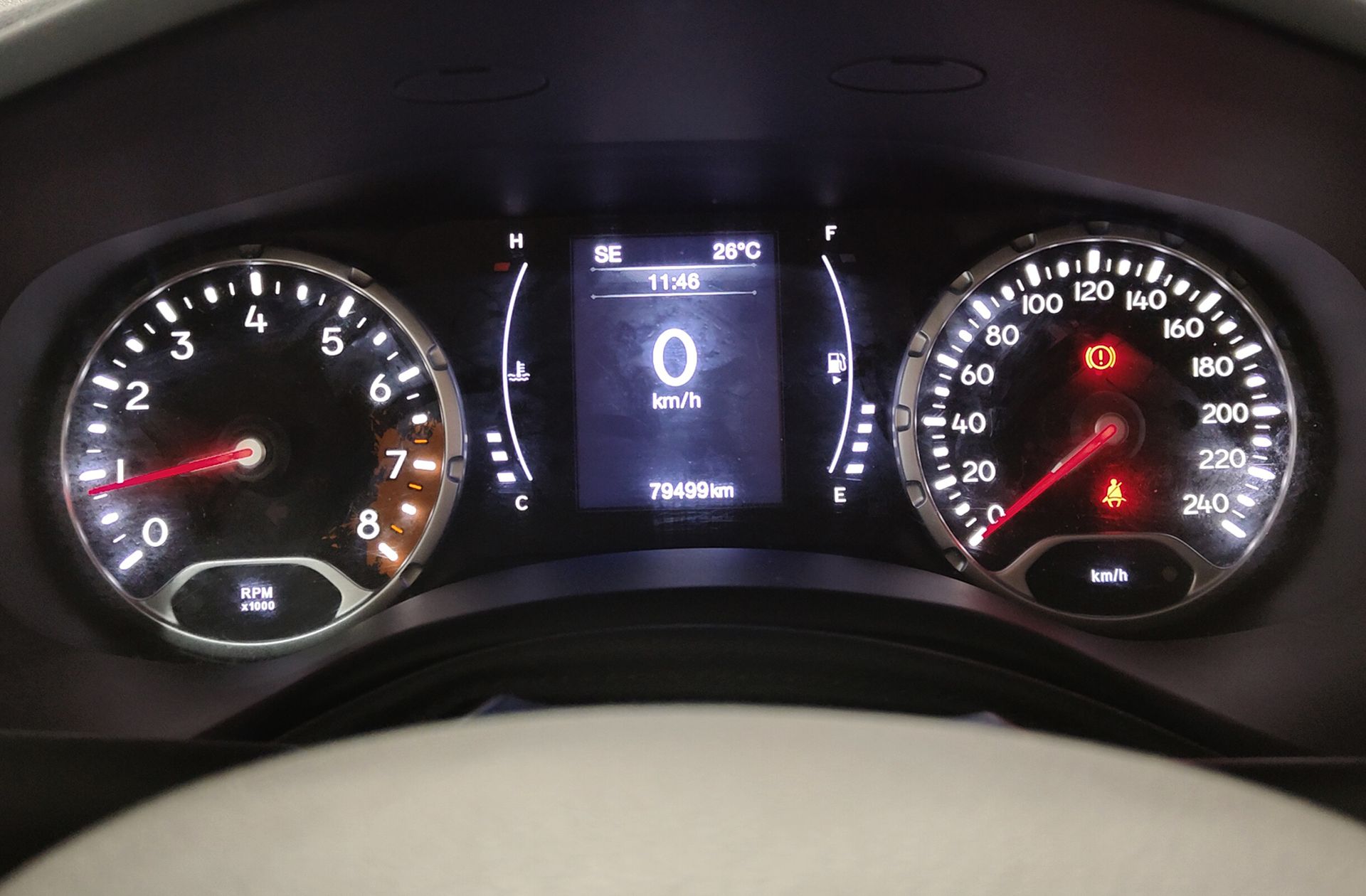 Jeep Renegade 1.6 E-TORQ Sport FWD E6 - foto 23