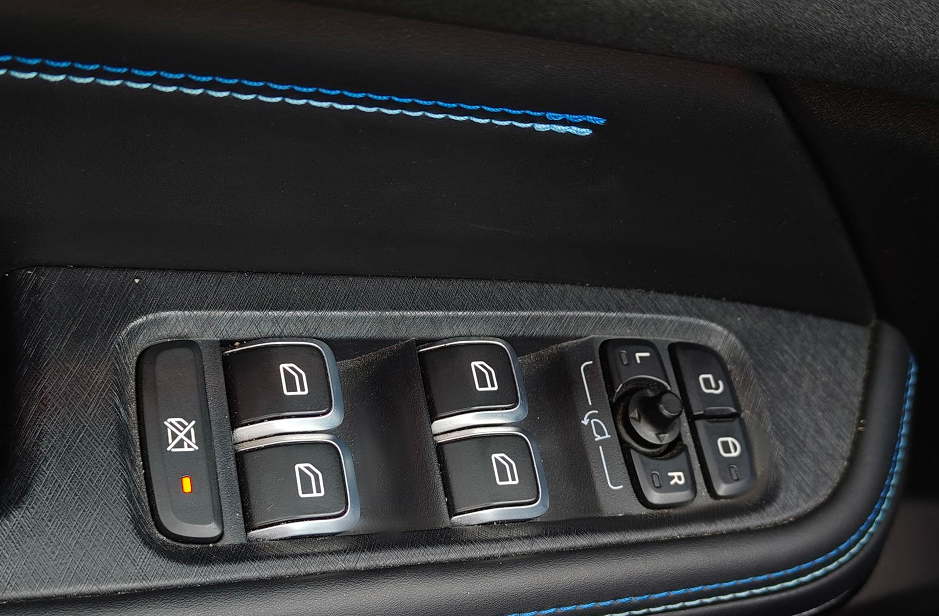 Lynk & Co 01 1.5 PHEV - foto 40