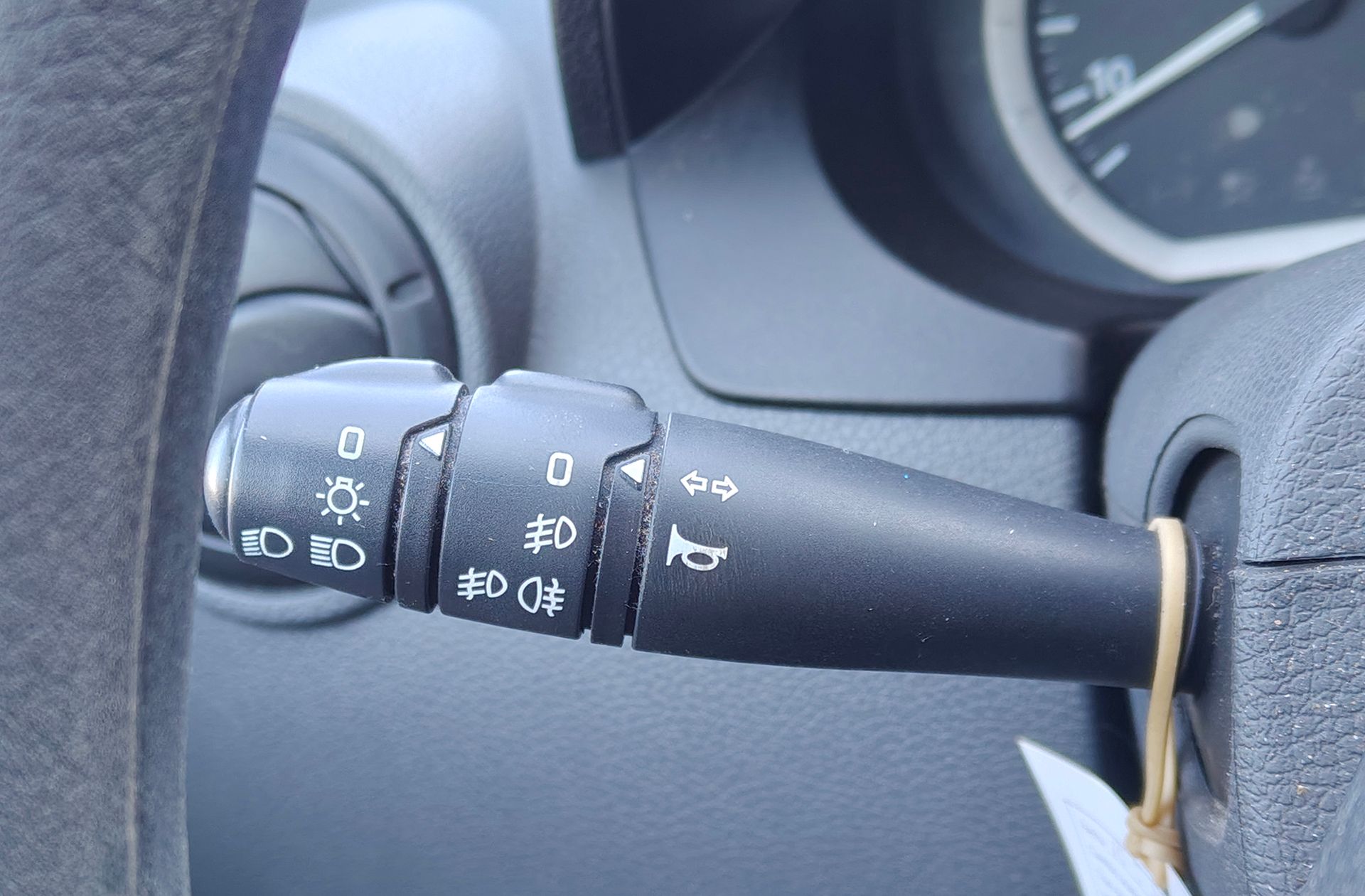 Dacia Logan 1.6 Break Laureate - foto 19
