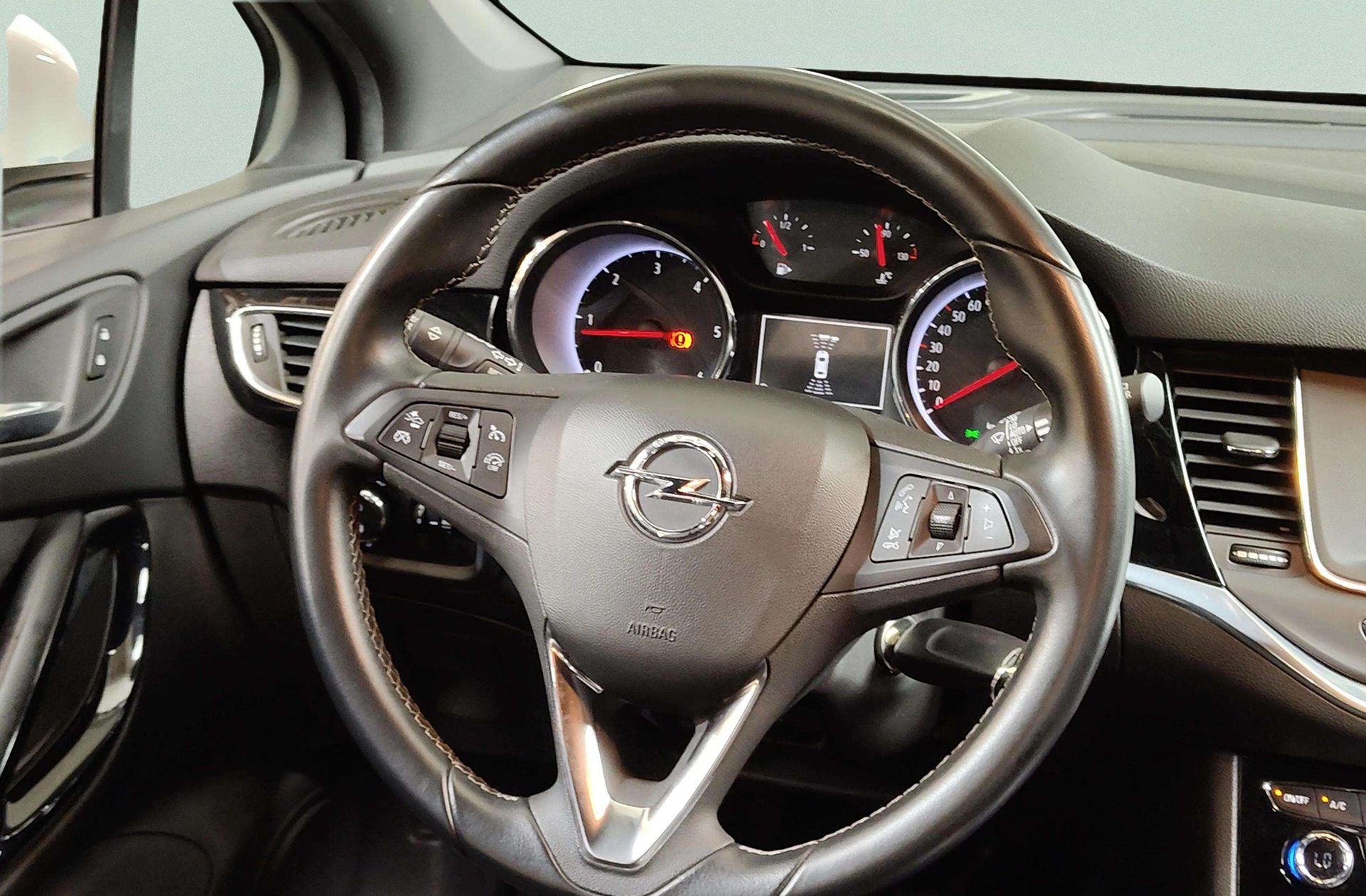 Opel Astra 1.6 CDTi Dynamic - foto 18