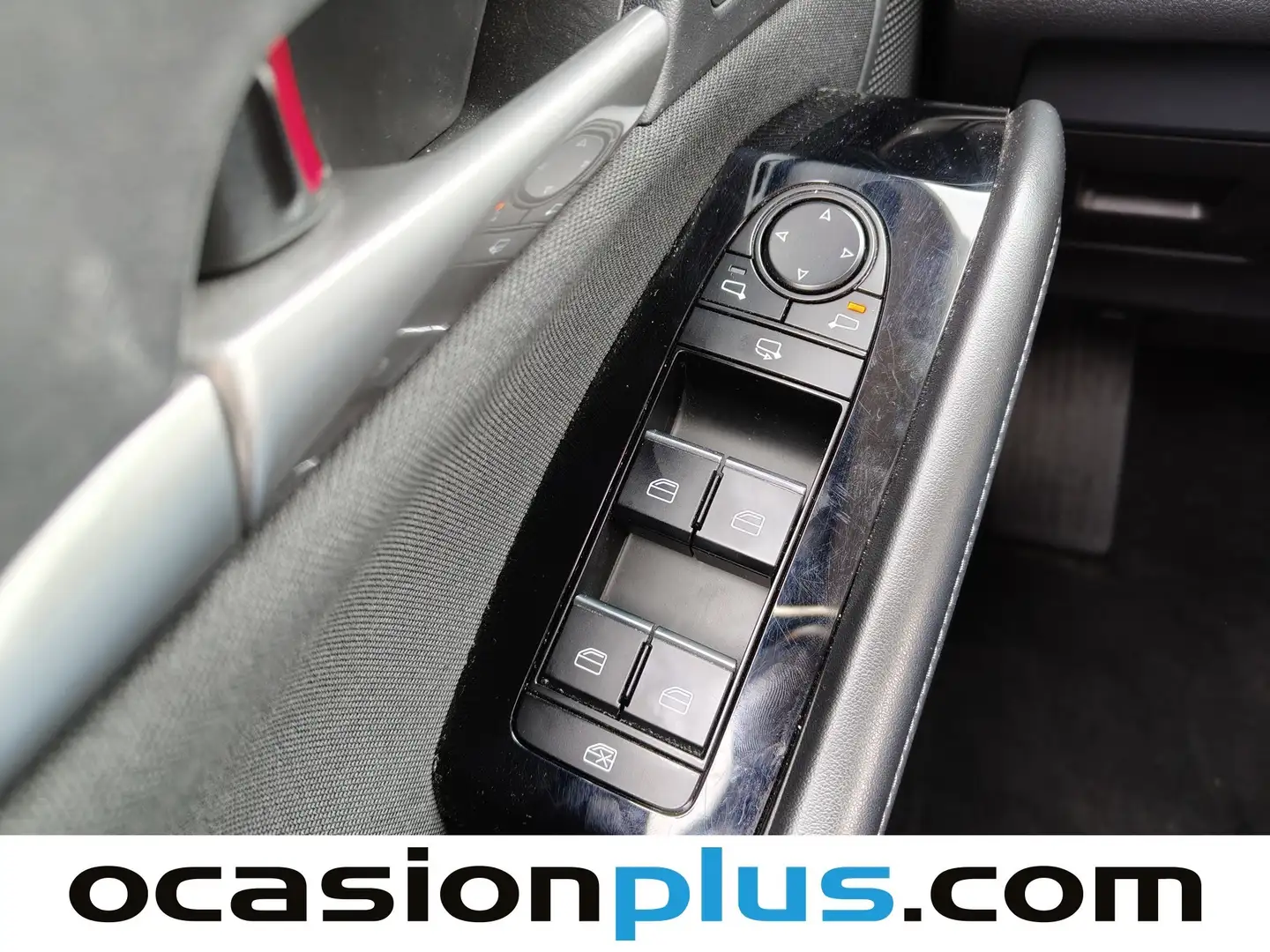 Foto Mazda CX-30 Mazda CX-30 2.5 e-Skyactive G MHEV Prime-Line AT (140 CV)