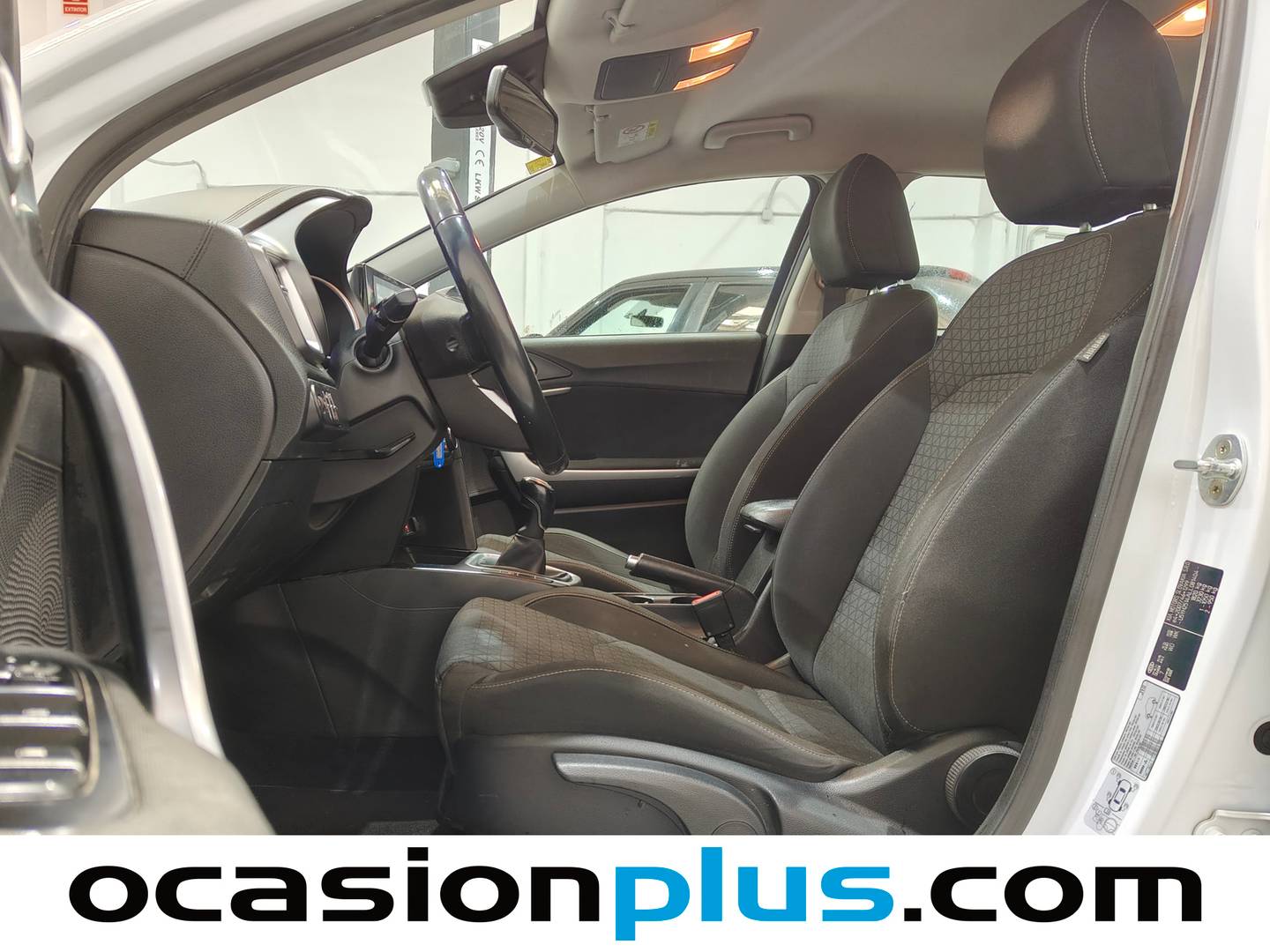 Foto asientos delanteros KIA Ceed KIA Ceed 1.4 T-GDi Drive (140 CV)