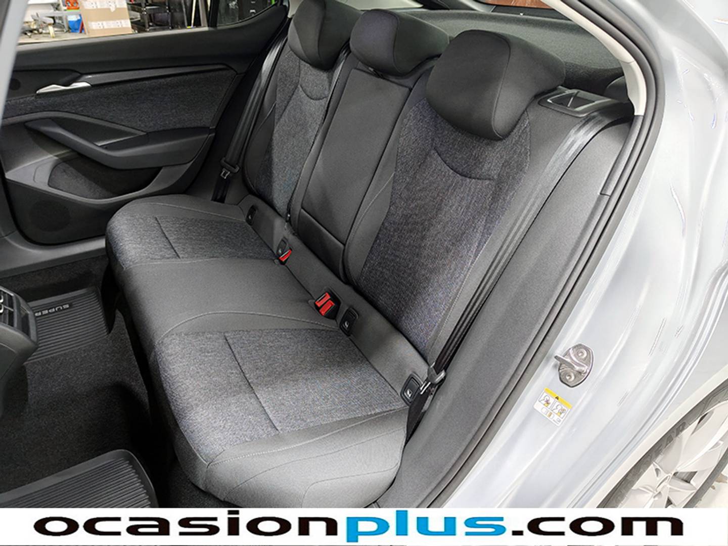 Foto Skoda Superb Skoda Superb 1.5 TSI m-HEV Essence DSG  (150 CV)