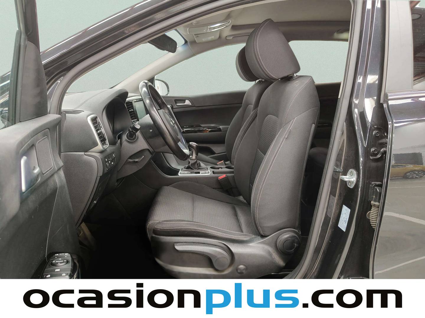 Foto asientos delanteros KIA Sportage KIA Sportage 1.6 CRDi Drive 4x2 (115 CV)