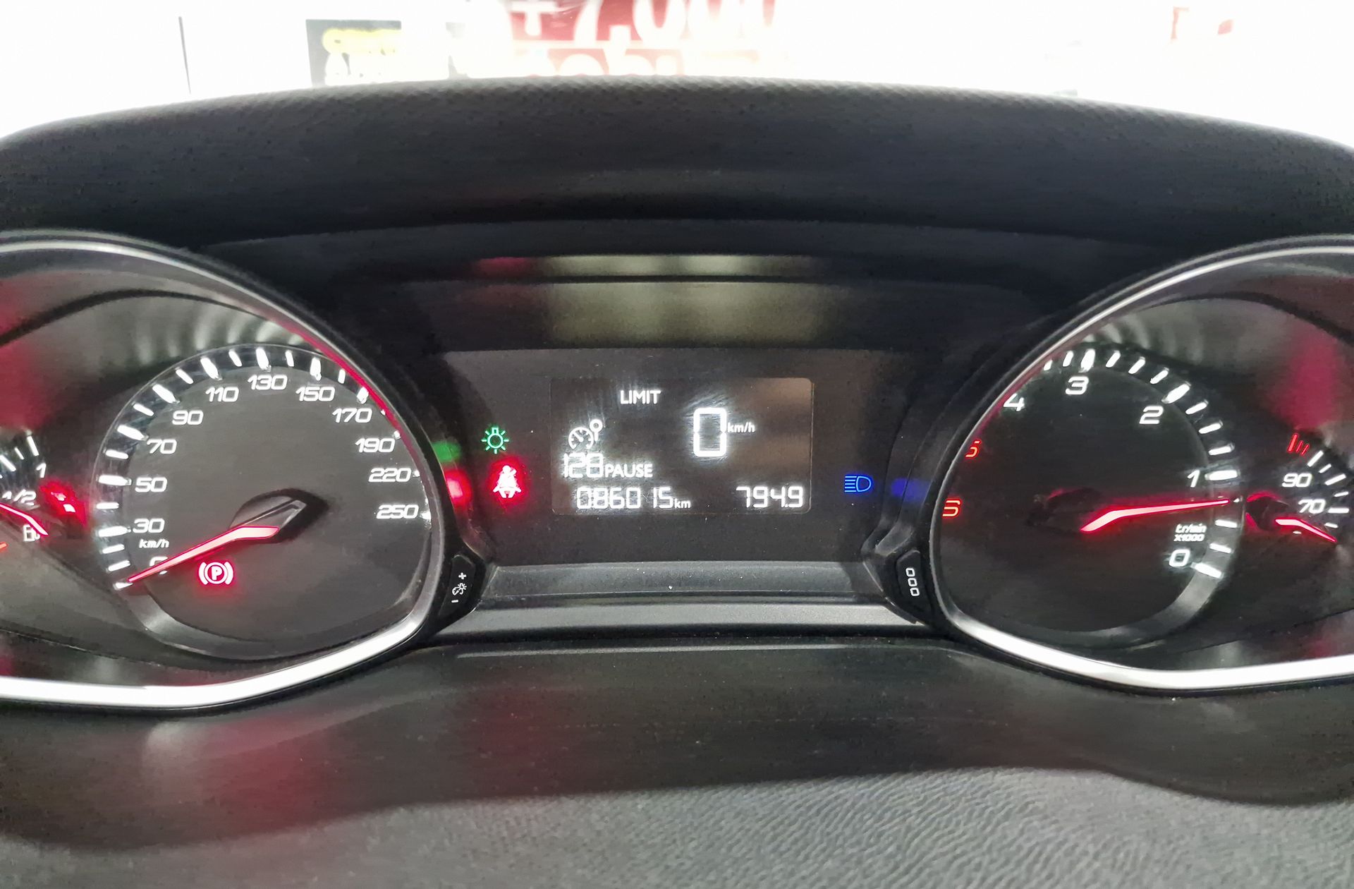 Peugeot 308 1.6 HDi FAP Access - foto 19