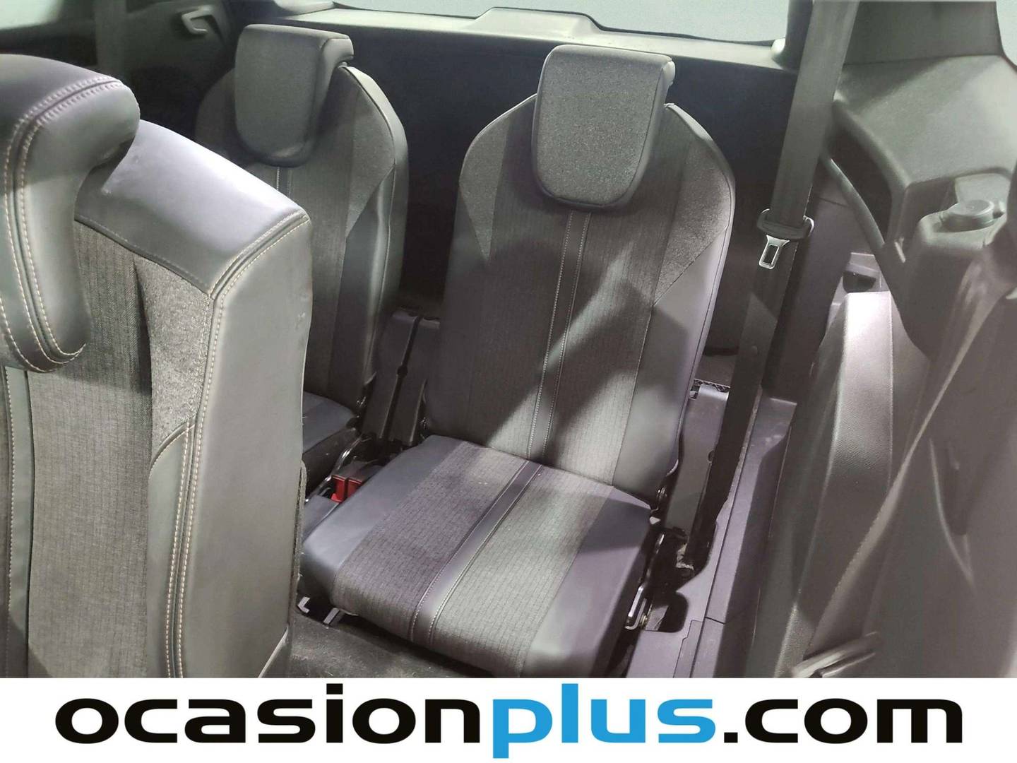 Foto asientos delanteros Peugeot 5008 Peugeot 5008 1.6 BlueHDi GT-Line EAT6 S&S (120 CV) 7 plazas