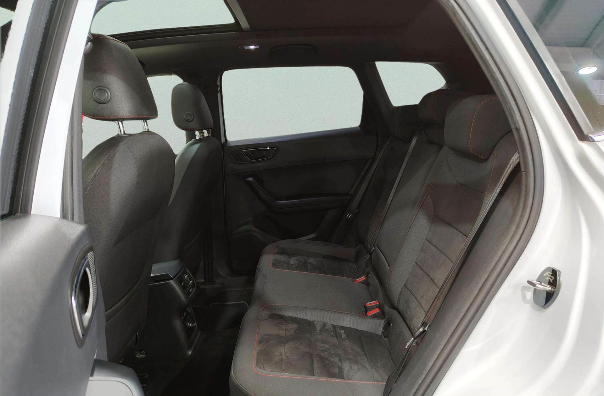 SEAT Ateca 2.0 TSI FR 4Drive DSG - foto 16