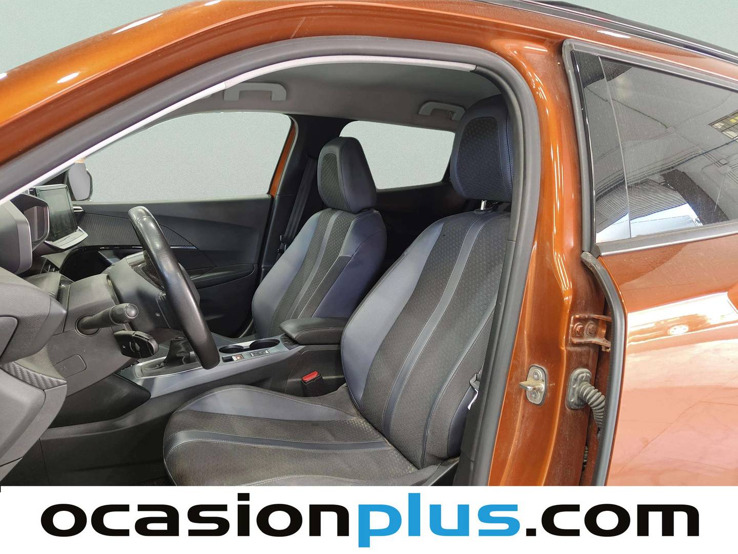 Foto asientos delanteros Peugeot 2008 Peugeot 2008 PureTech 130 S&S Allure (130 CV)
