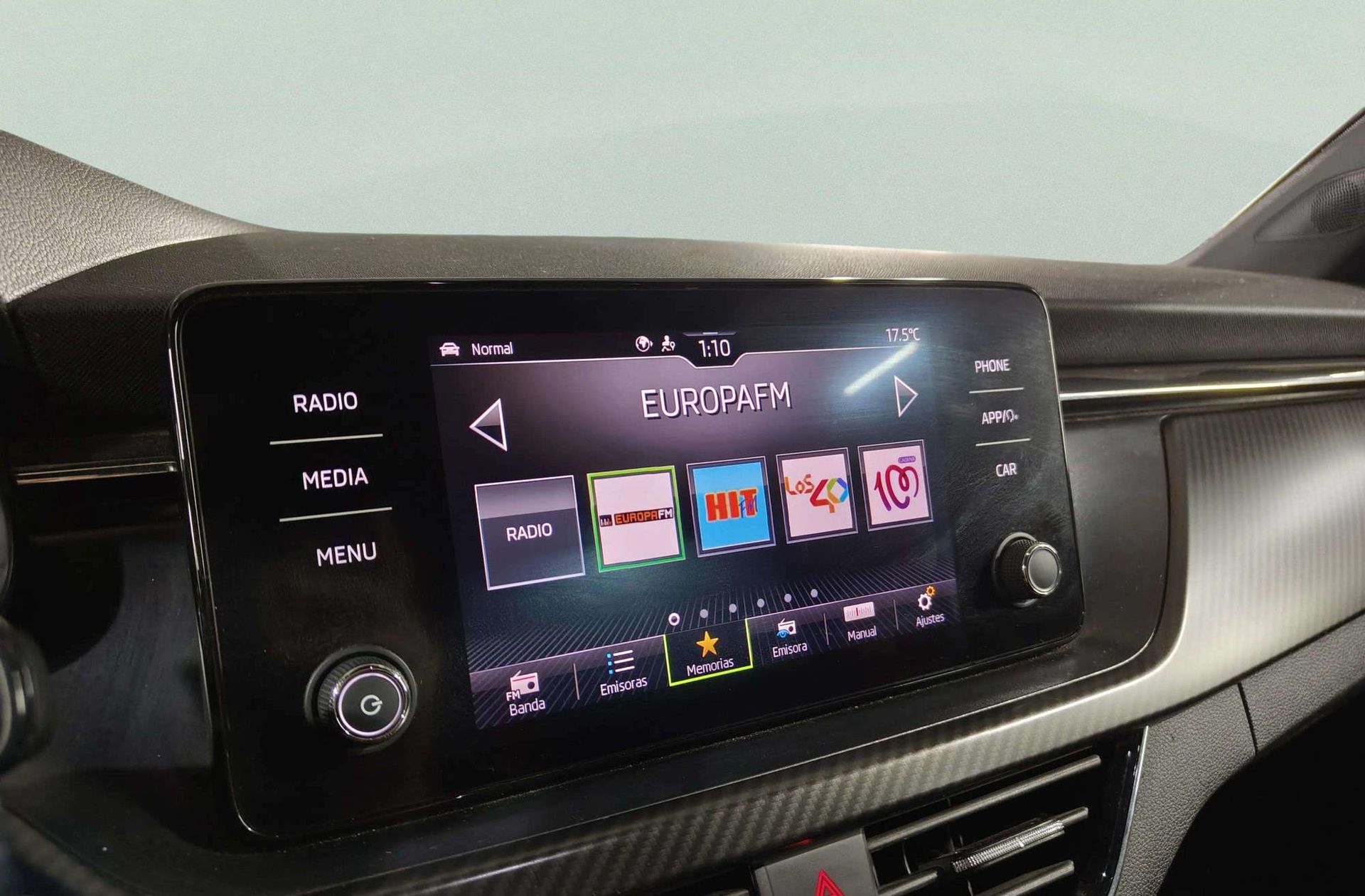 Škoda Kamiq 1.5 TSI Montecarlo DSG - foto 36