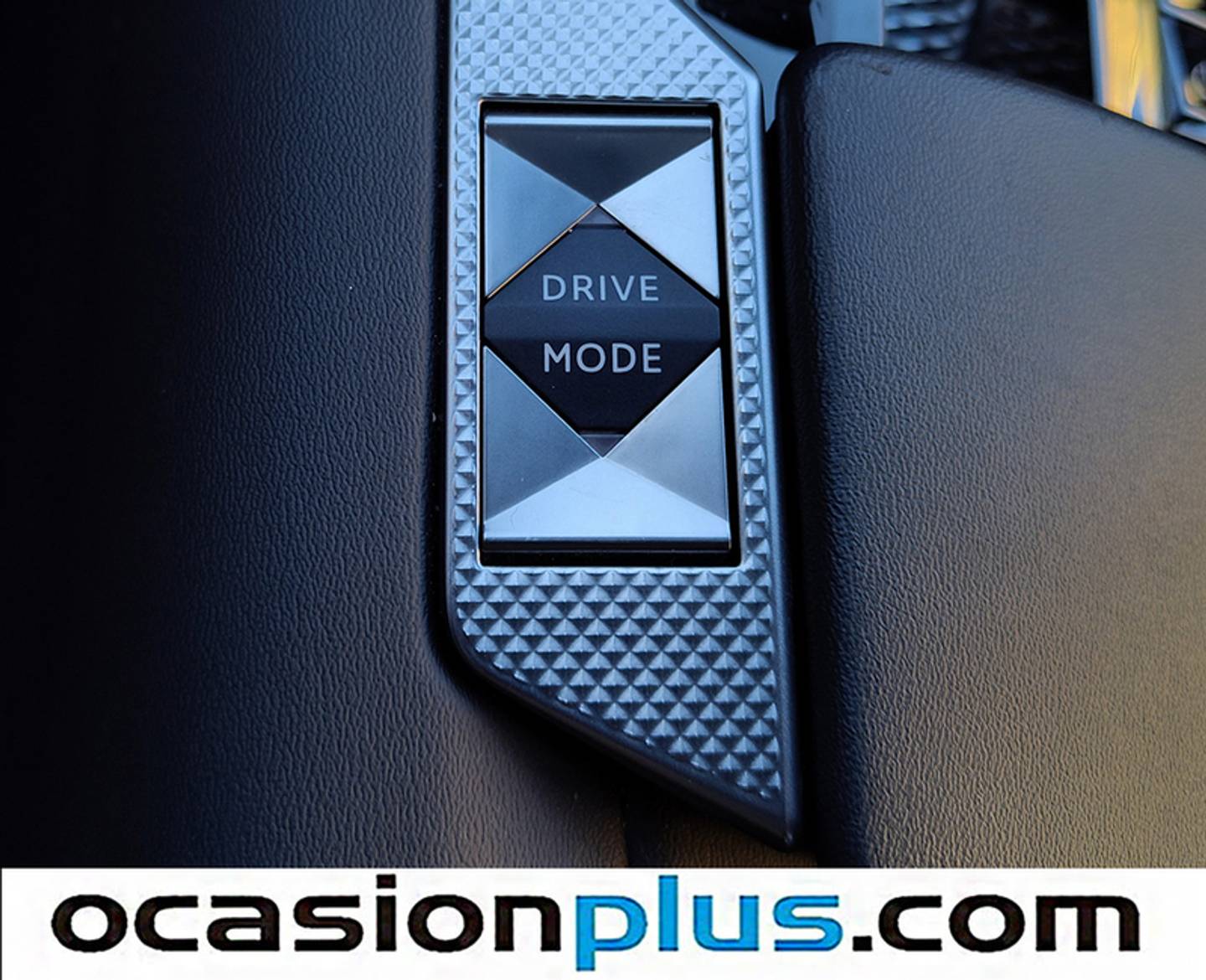 Foto DS DS 4 DS DS4 BlueHDi 130 Bastille Auto (130 CV)