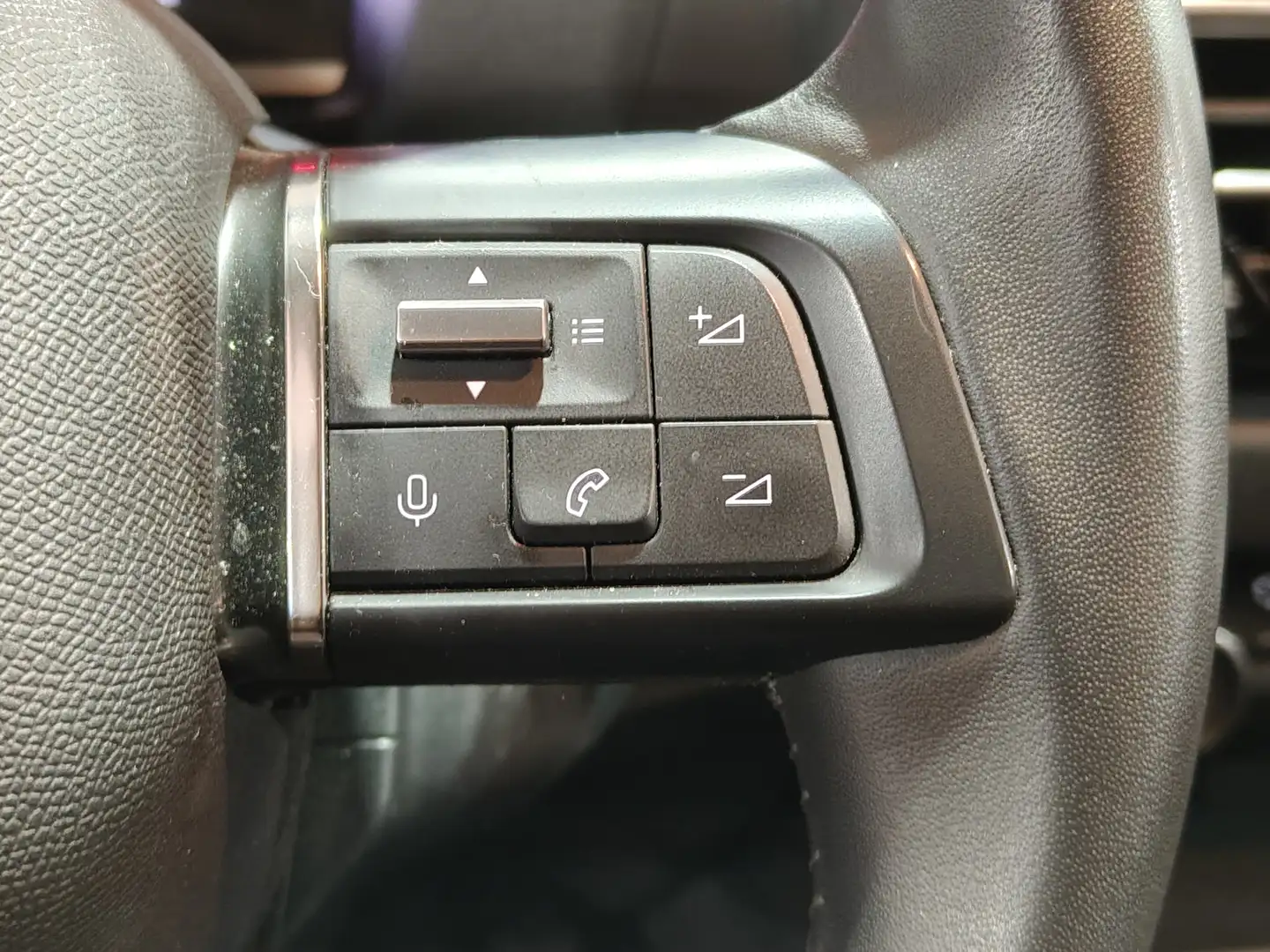 Foto Citroën C4 Citroen C4 PureTech 130 S&S 6v Feel Pack (130 CV)