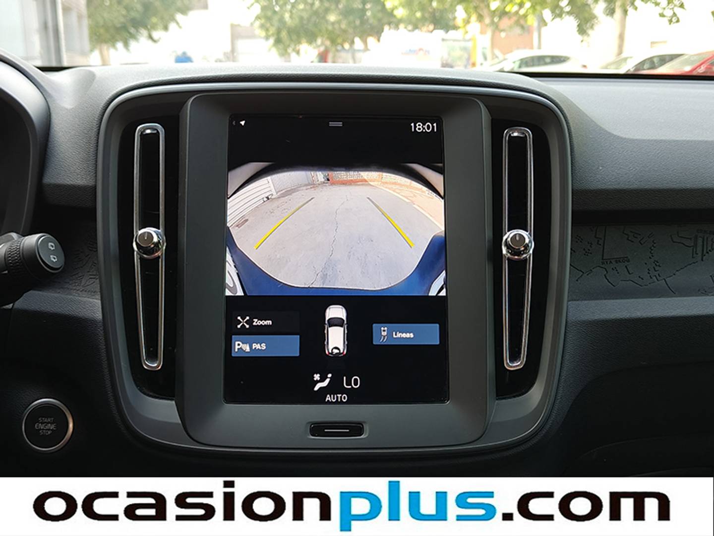 Foto Volvo XC40 Volvo XC40 T2 Essential Auto (129 CV)