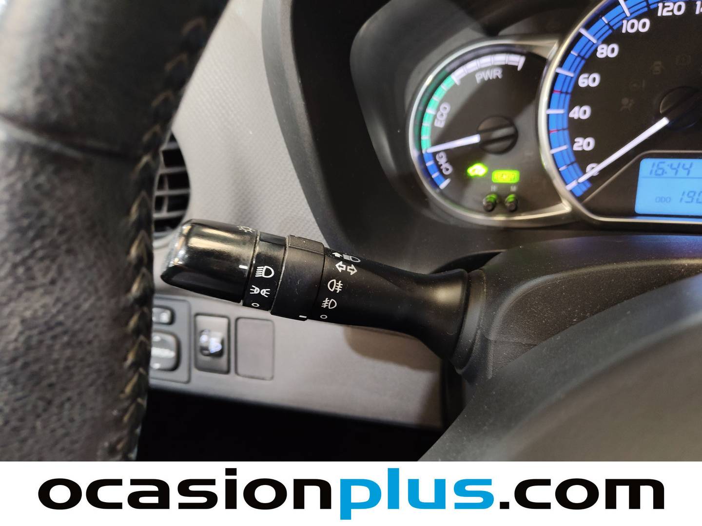 Toyota Yaris Toyota Yaris 1.5 Hybrid Active 74 kW (100 CV) 2014