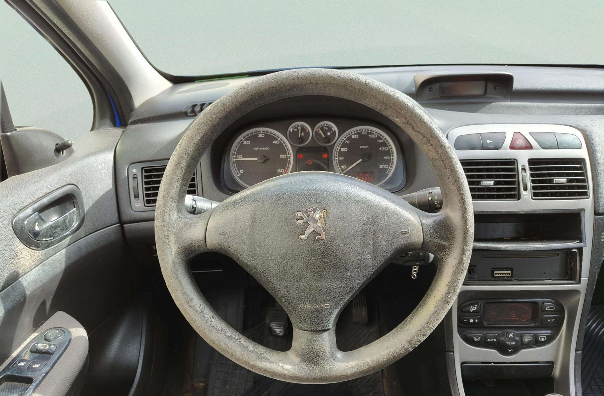 Peugeot 307 2.0 HDi XR Clim - foto 18