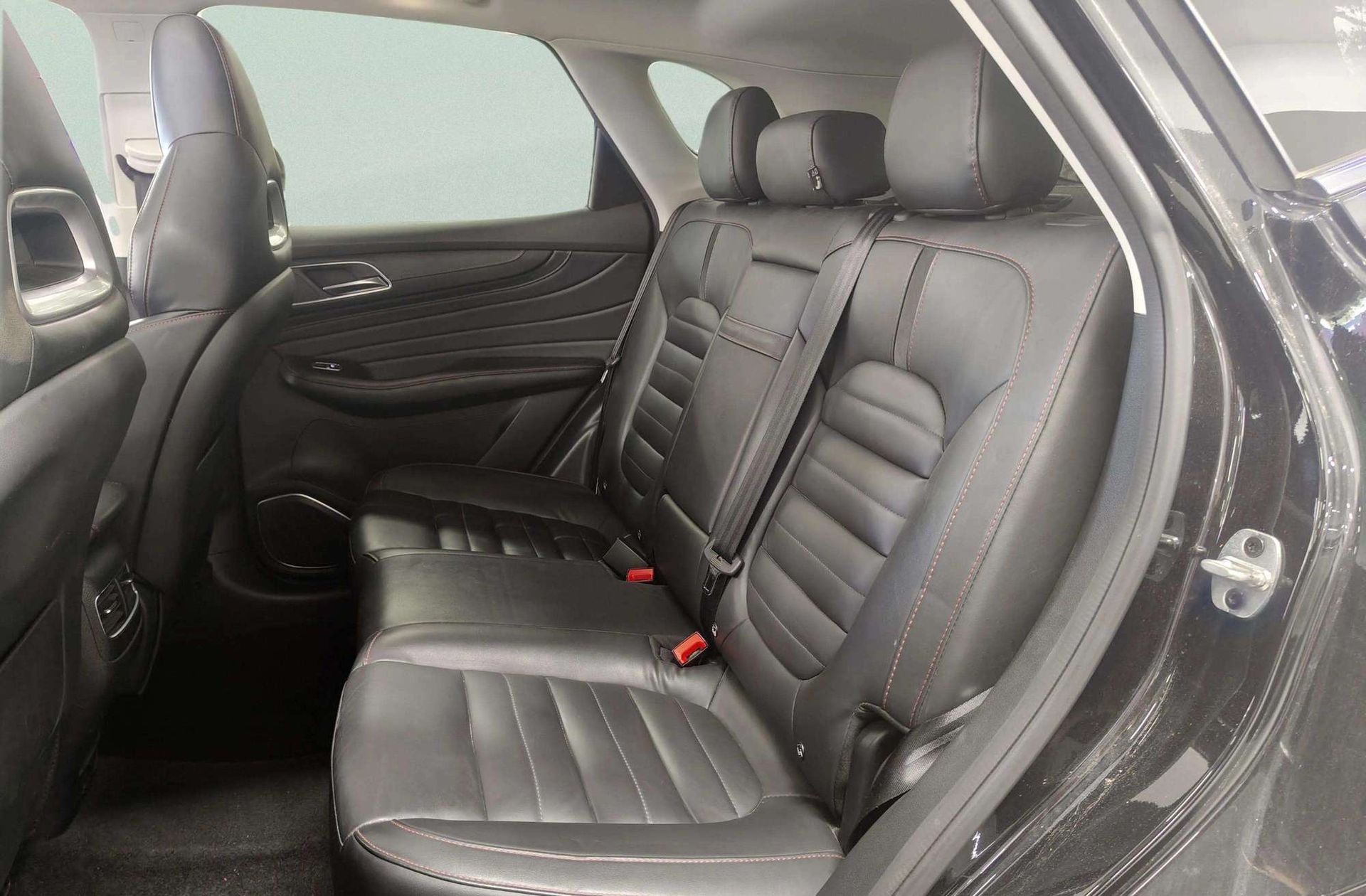 MG HS 1.5 Turbo GDI Luxury - foto 15
