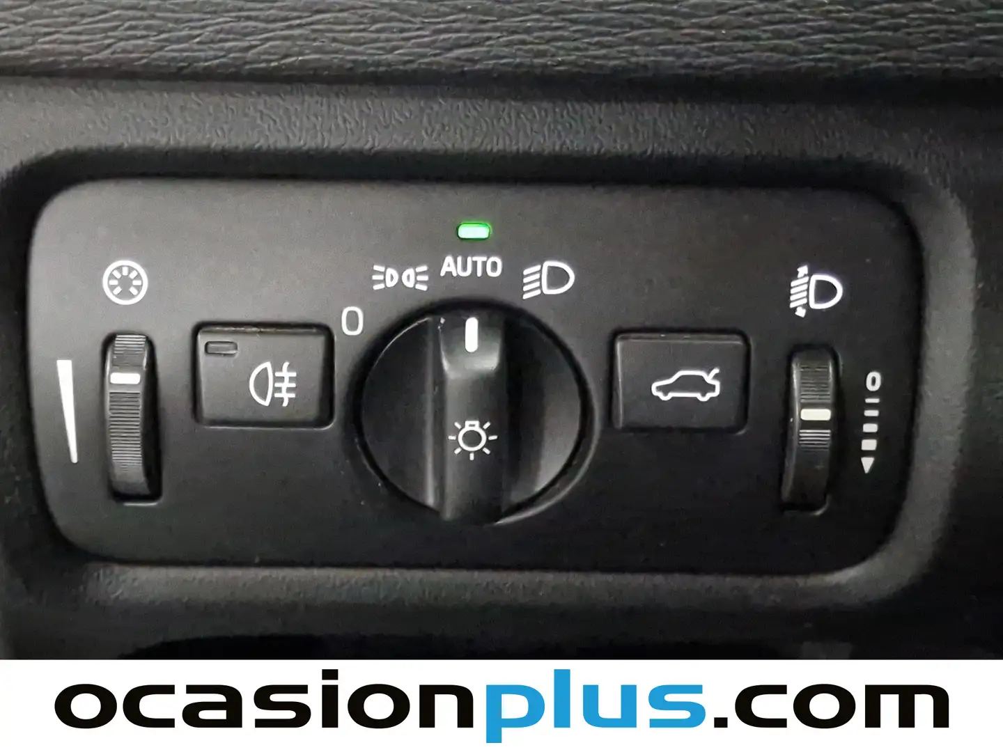 Foto Volvo V40 Volvo V40 D2 Kinetic (120 CV)