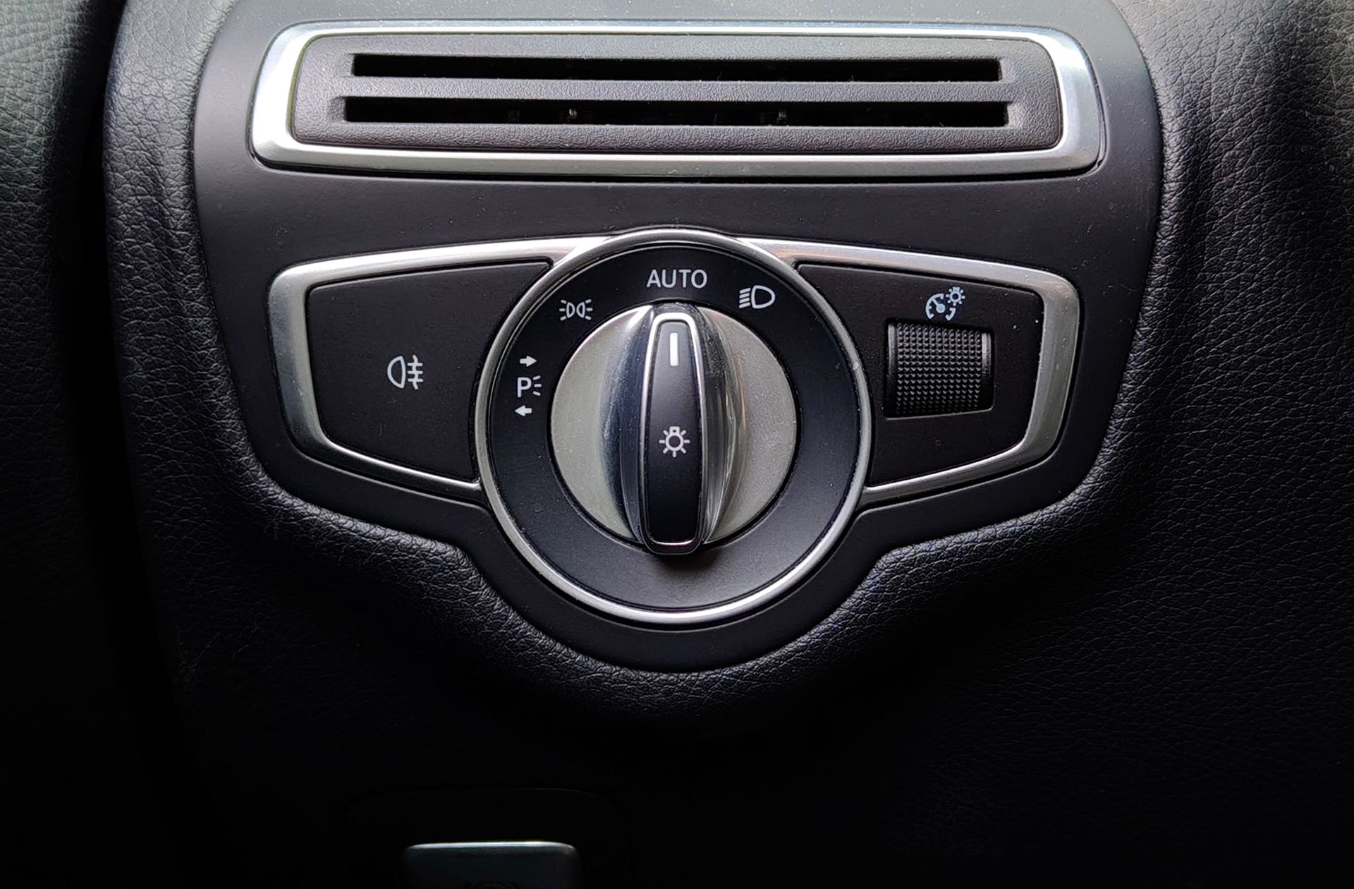 Mercedes-Benz Clase C 180 - foto 29