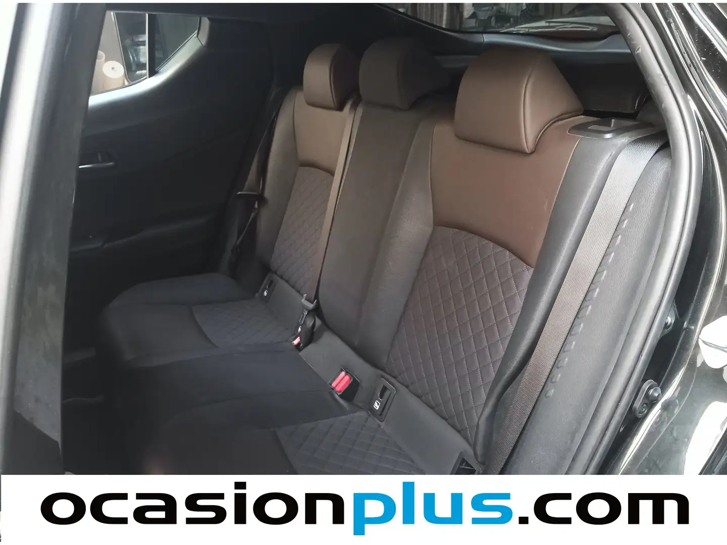 Foto Toyota C-HR Toyota C-HR 1.8 125H Dynamic Plus (122 CV)