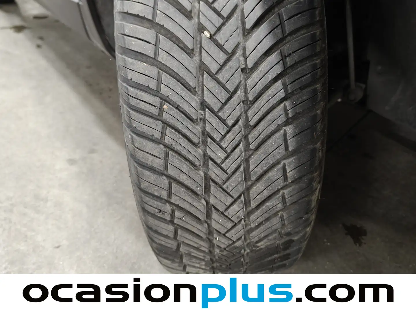 Foto Peugeot 5008 Peugeot 5008 PureTech 130 S&S Allure Pack EAT8 (130 CV) 7 plazas