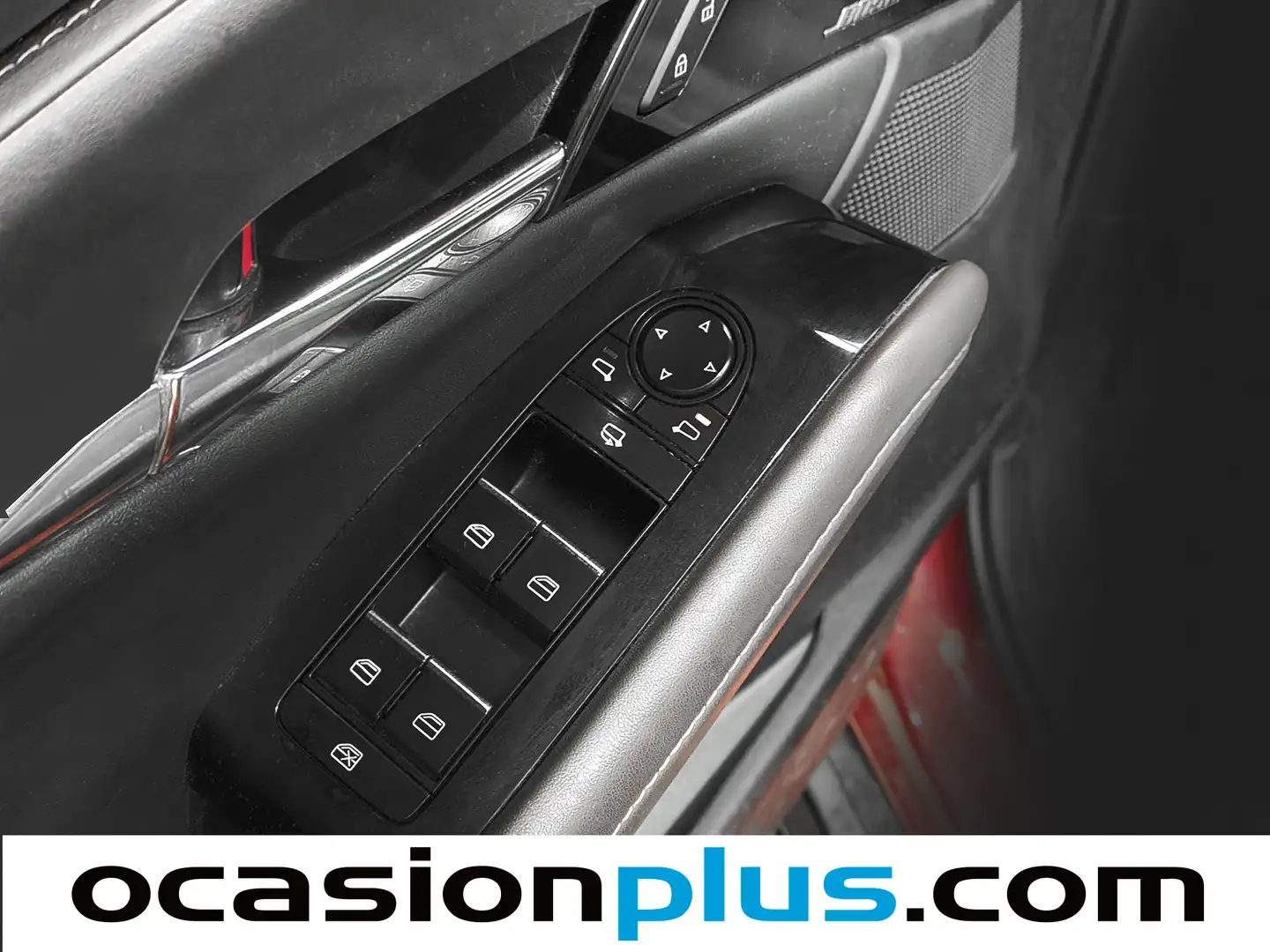 Foto Mazda CX-30 Mazda CX-30 2.0 Skyactiv-X Zenith AT (186 CV)