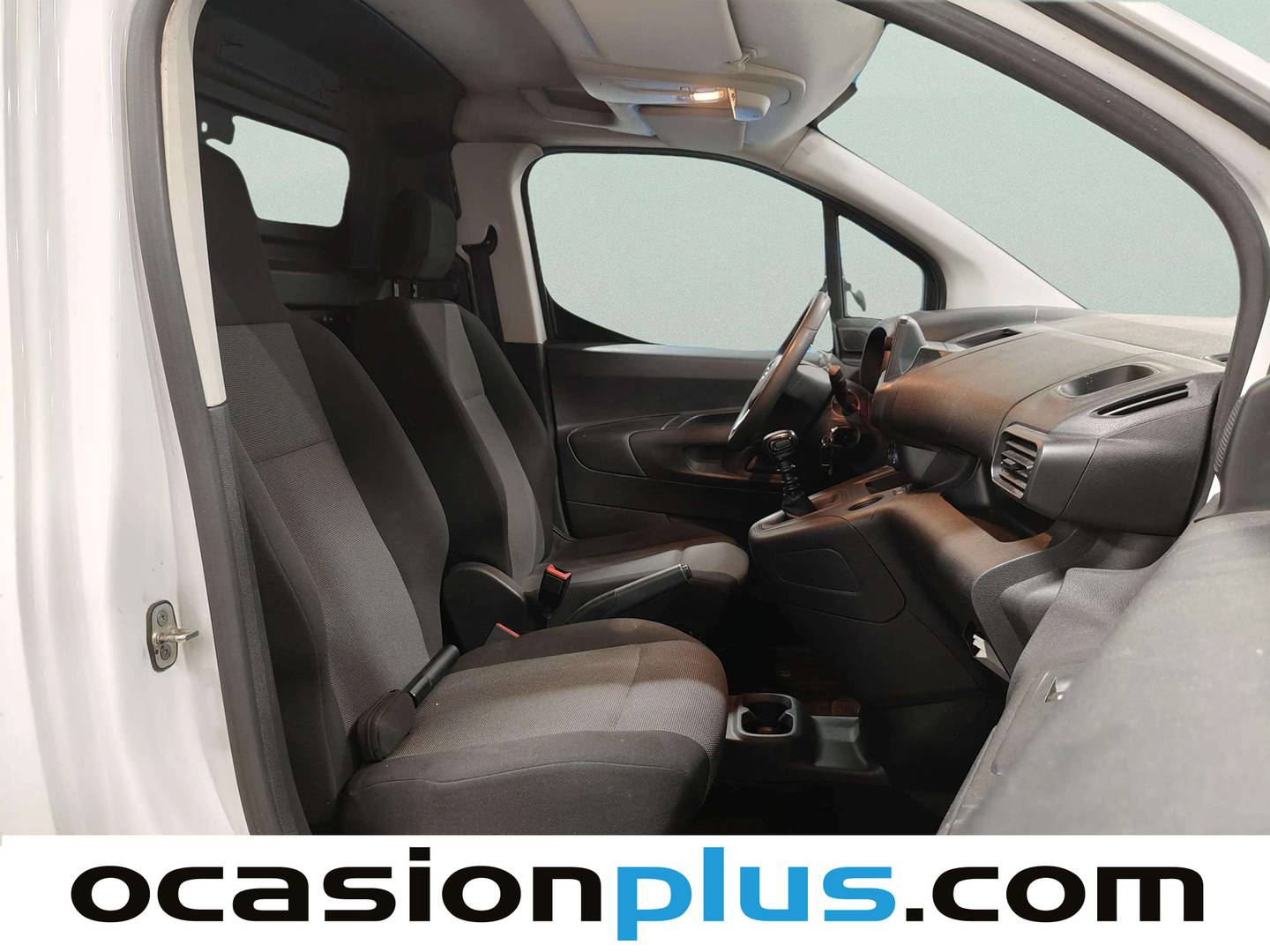 Fotos maletero Opel Combo Opel Combo Cargo Cargo 1.5 TD L 650kg (102 CV)