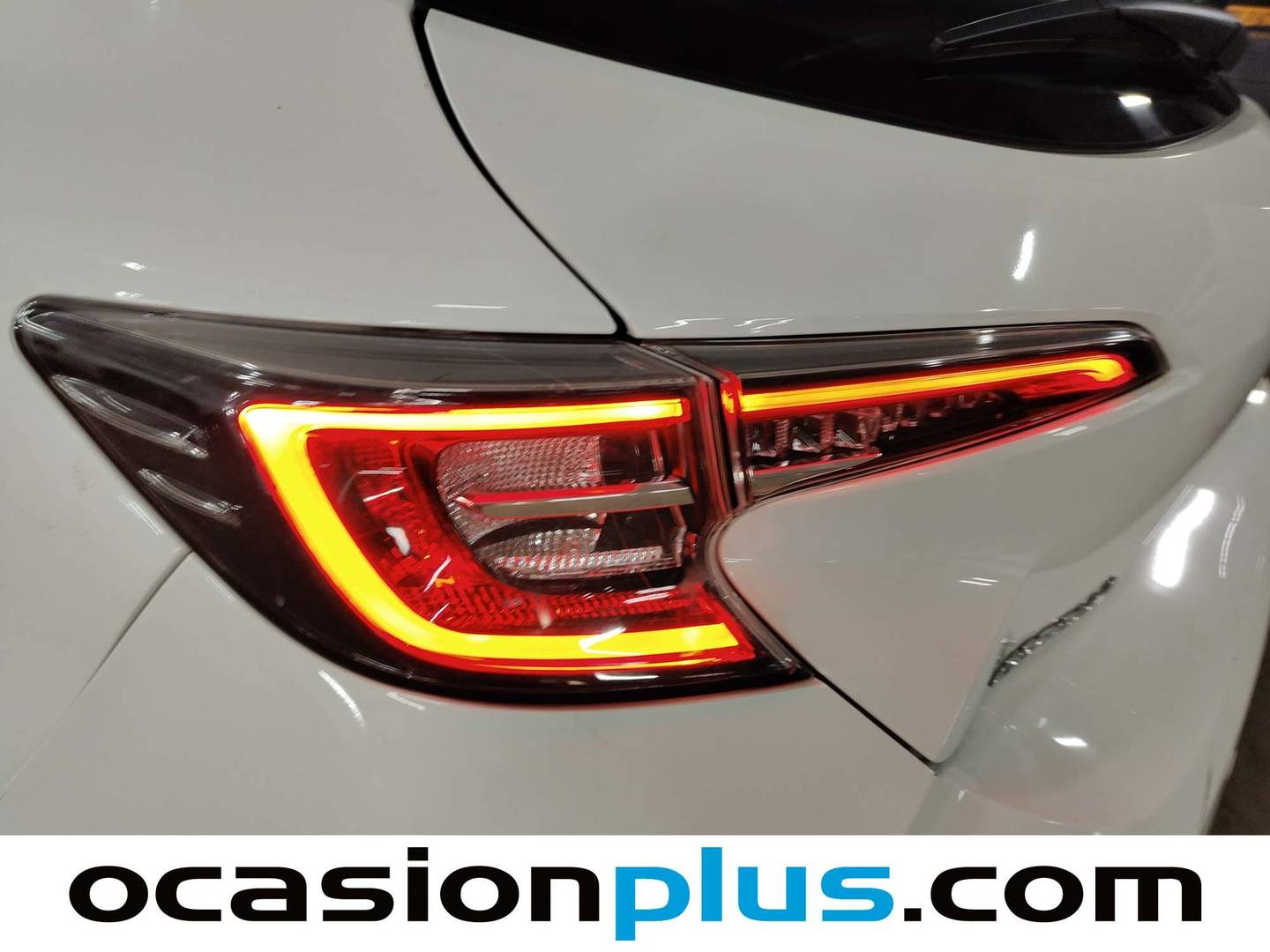 Extras del Toyota Corolla Toyota Corolla 1.8 125 Híbrido Active Tech E-CVT (122 CV)