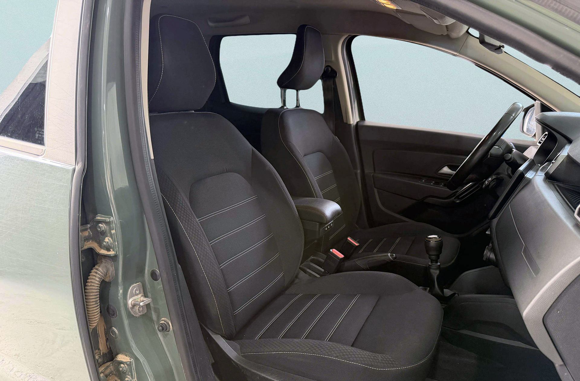 Dacia Duster Expression dCi - foto 15