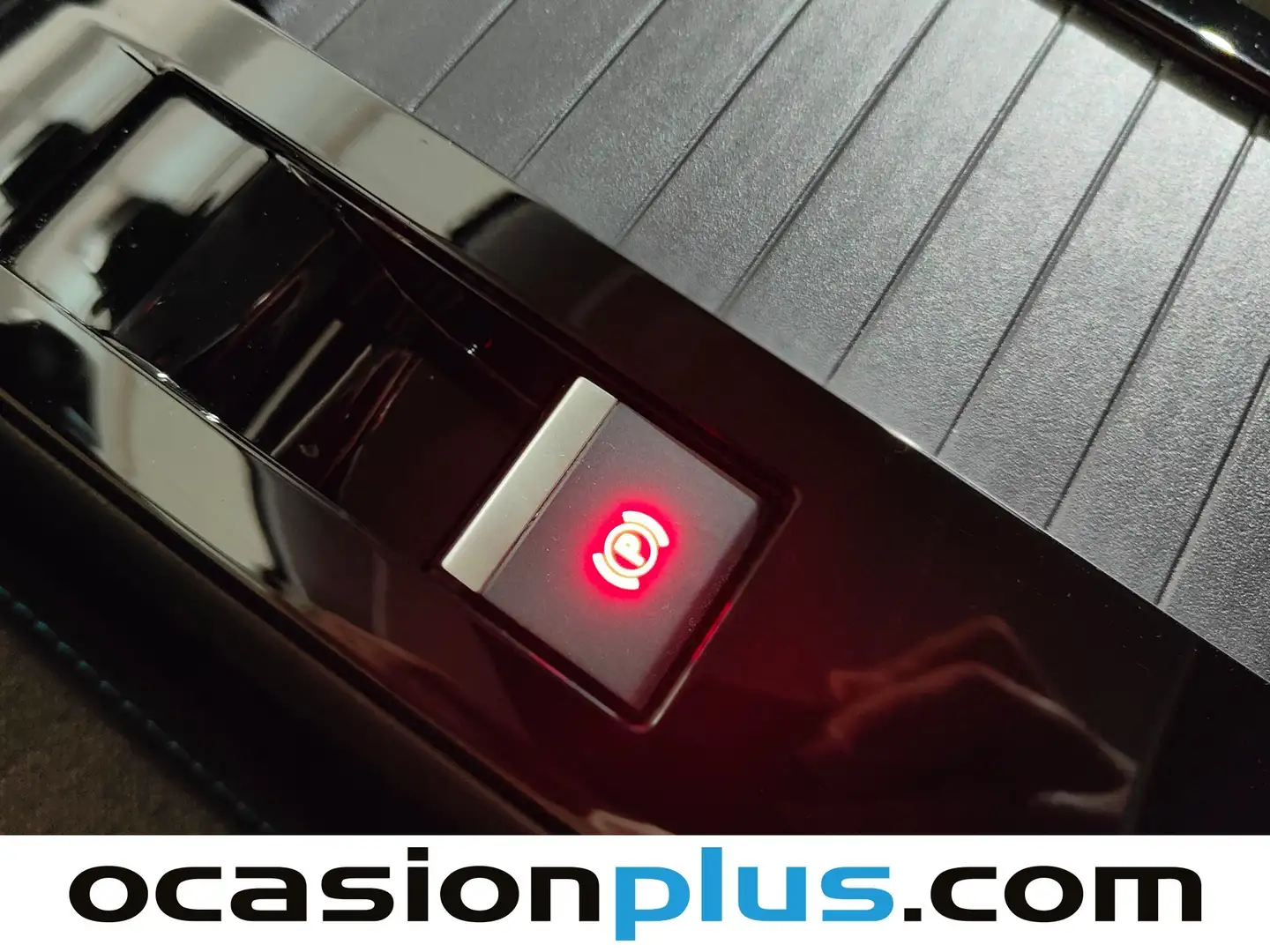 Foto Citroën C4 X Citroen C4 X PureTech 130 S&S Plus EAT8 (131 CV)