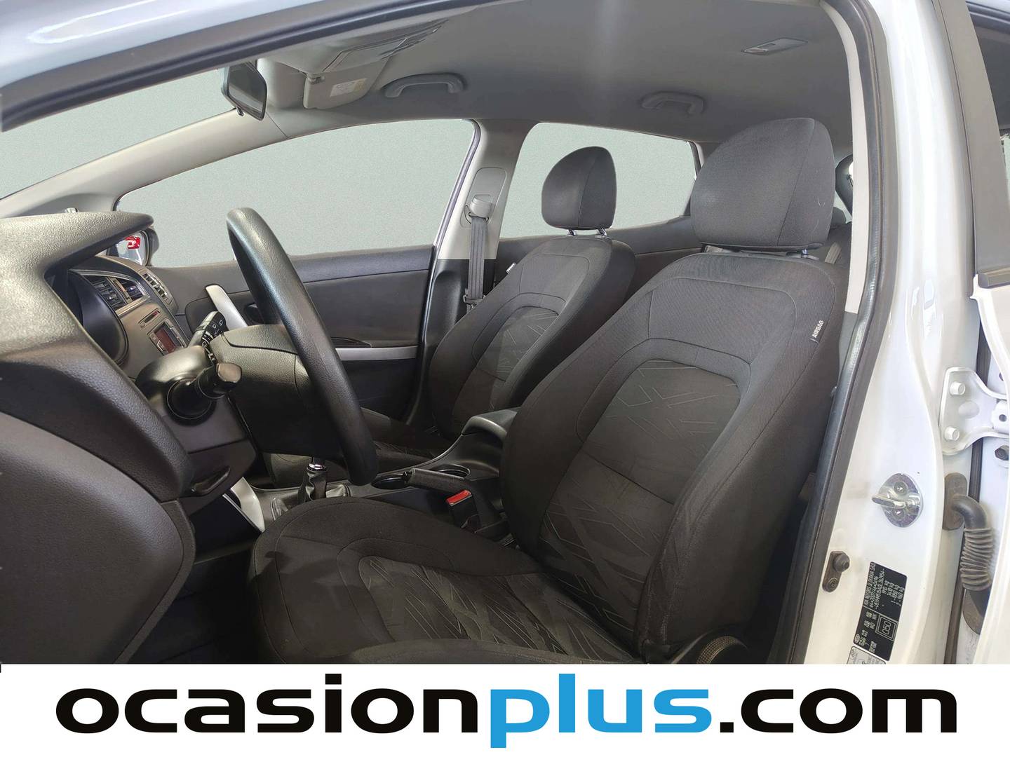 Foto asientos delanteros KIA Ceed KIA Ceed 1.4 CRDi WGT Concept (90 CV)