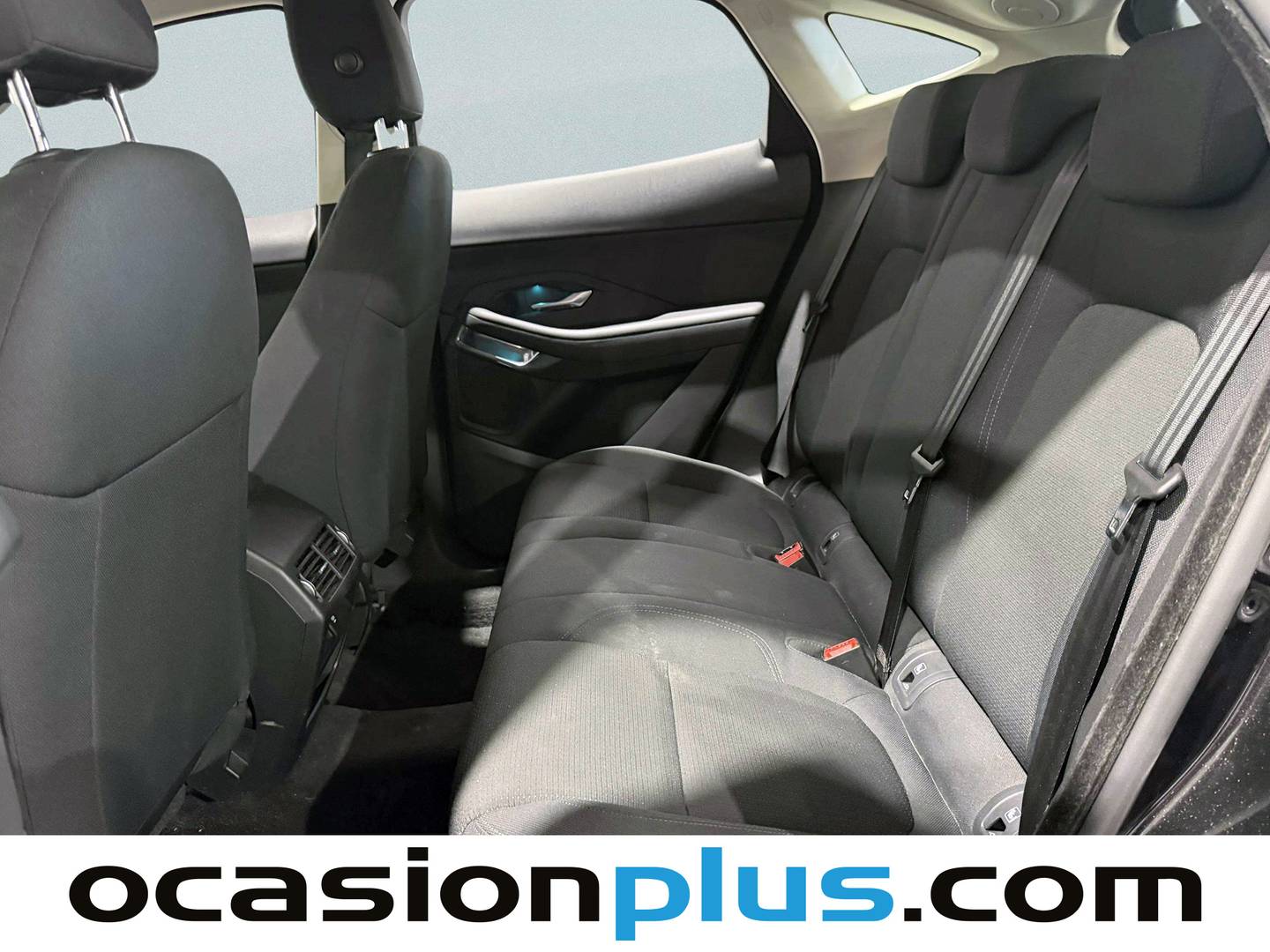 Foto asientos traseros Jaguar E-Pace Jaguar E-PACE 2.0D (150 CV)