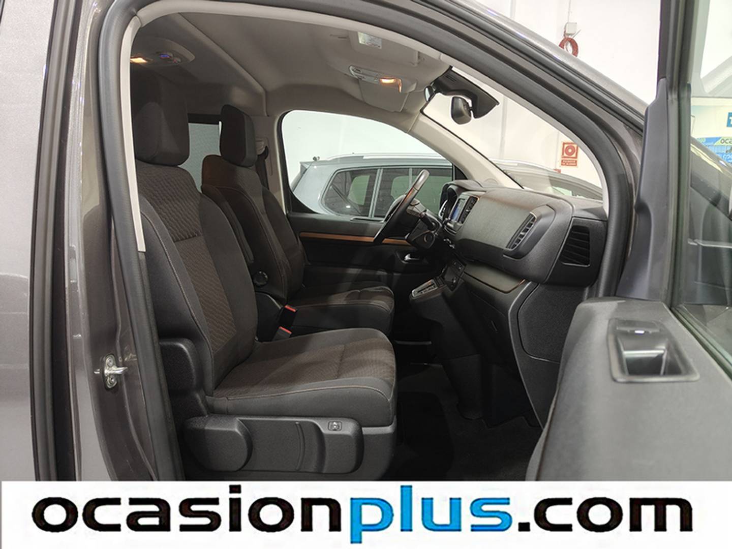 Foto Toyota Proace Verso Toyota Proace Verso Family Advance 75kWh L1 (136 CV) 8 Plazas camperizada