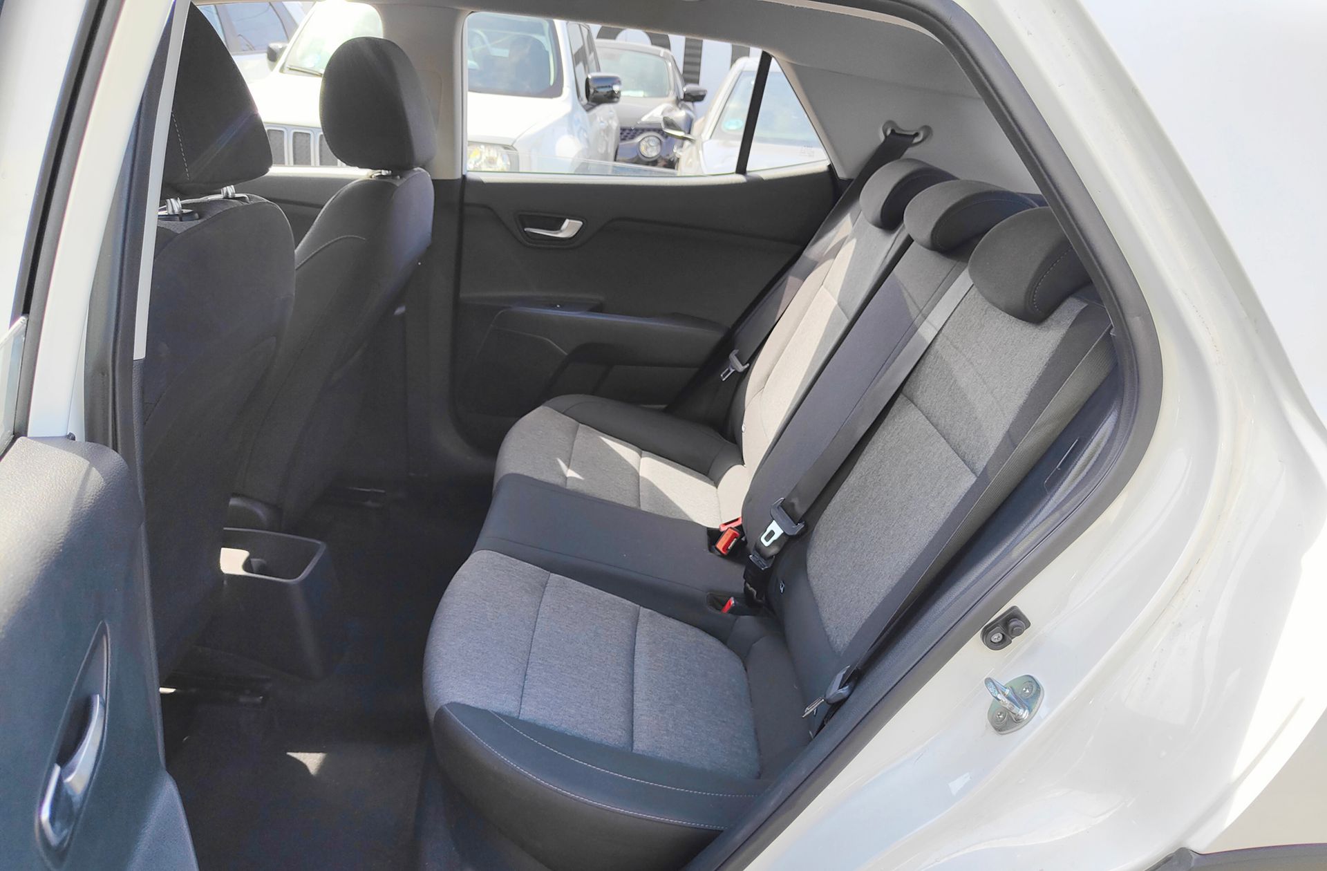 Kia Stonic 1.0 T-GDi Drive - foto 11