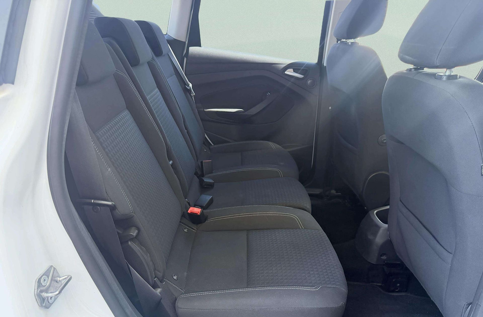 Ford C-Max 1.5 TDCi Trend+ - foto 12