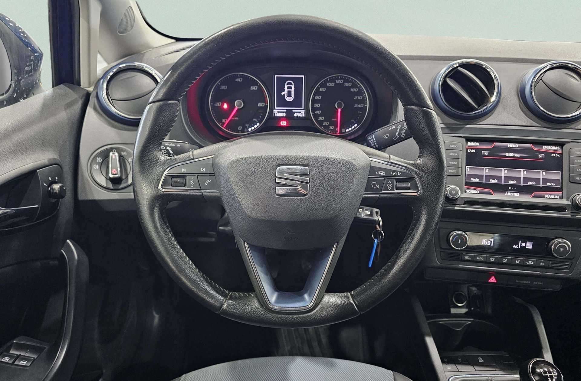 SEAT Ibiza 1.4 TDI Style Connect - foto 17
