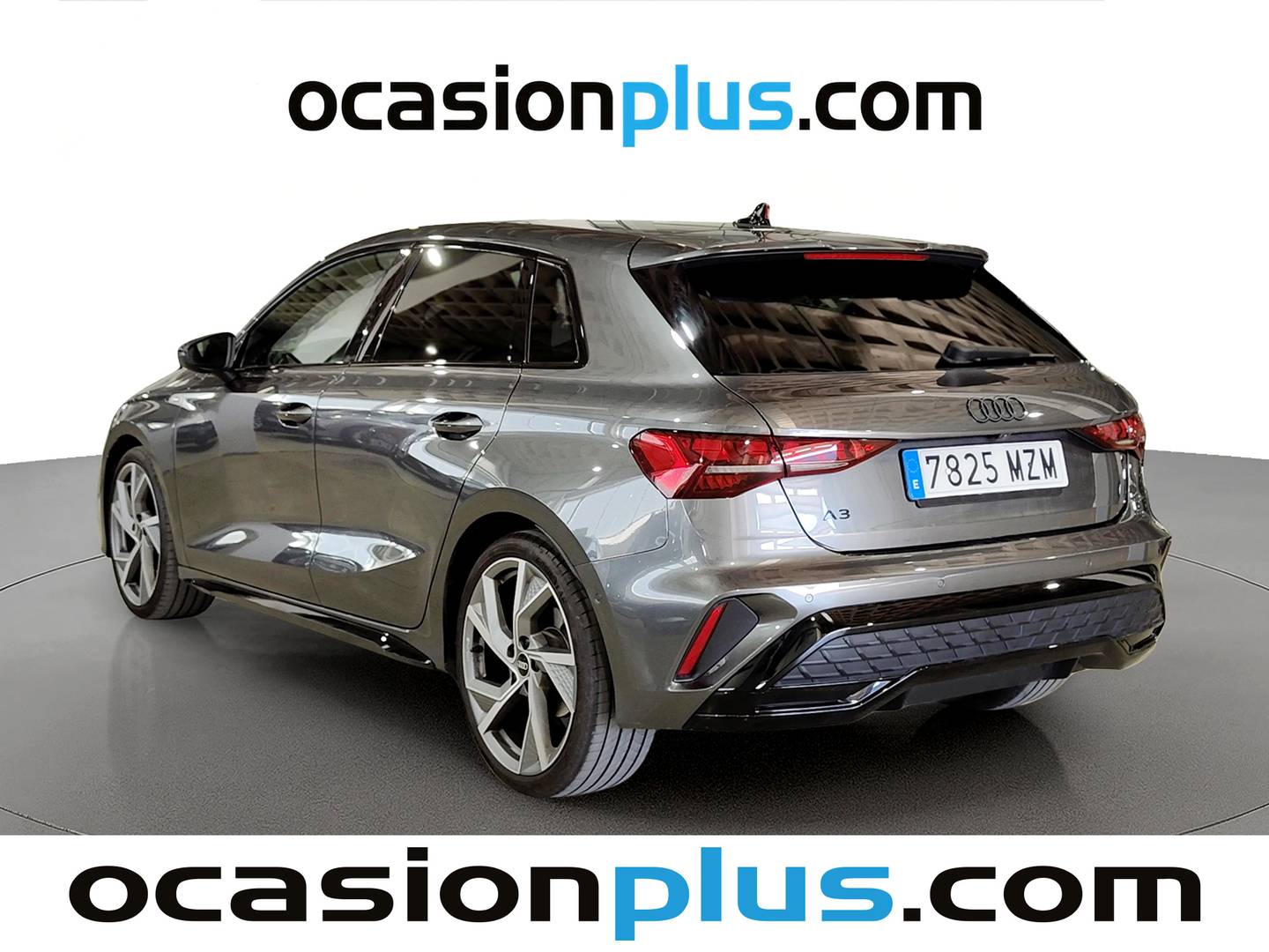 Foto delantera Audi A3 Audi A3 Sportback Black line edition 35 TFSI (150 CV) S tronic derecha