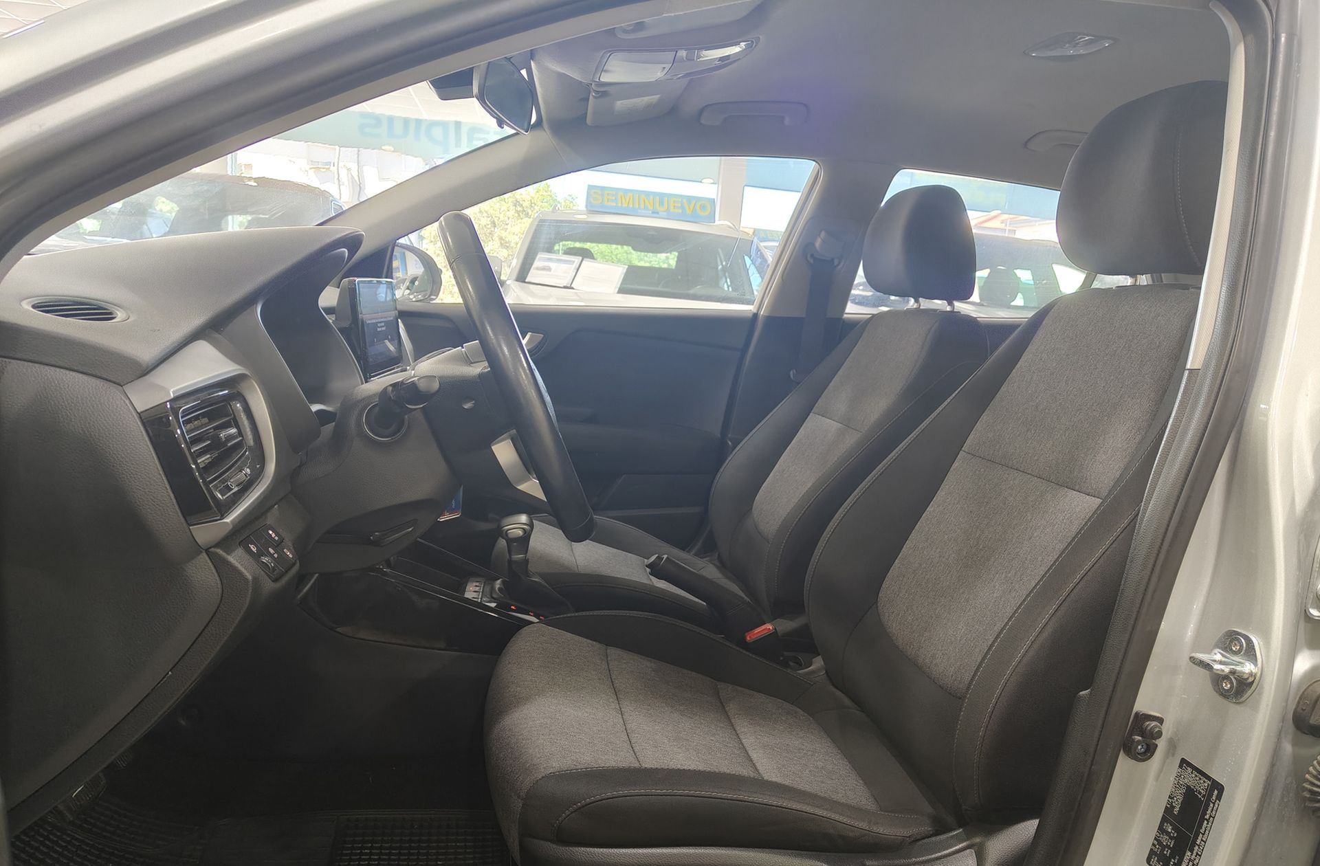 Kia Stonic 1.0 T-GDi Drive - foto 11