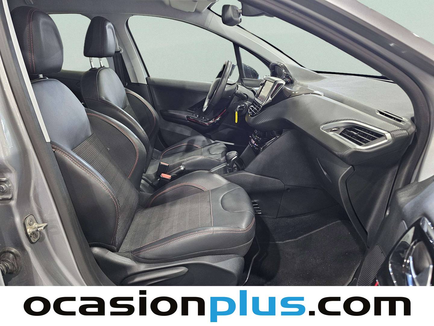 Peugeot 208 Peugeot 208 1.2 PureTech S&S GT Line EAT6 (110 CV) gasolina