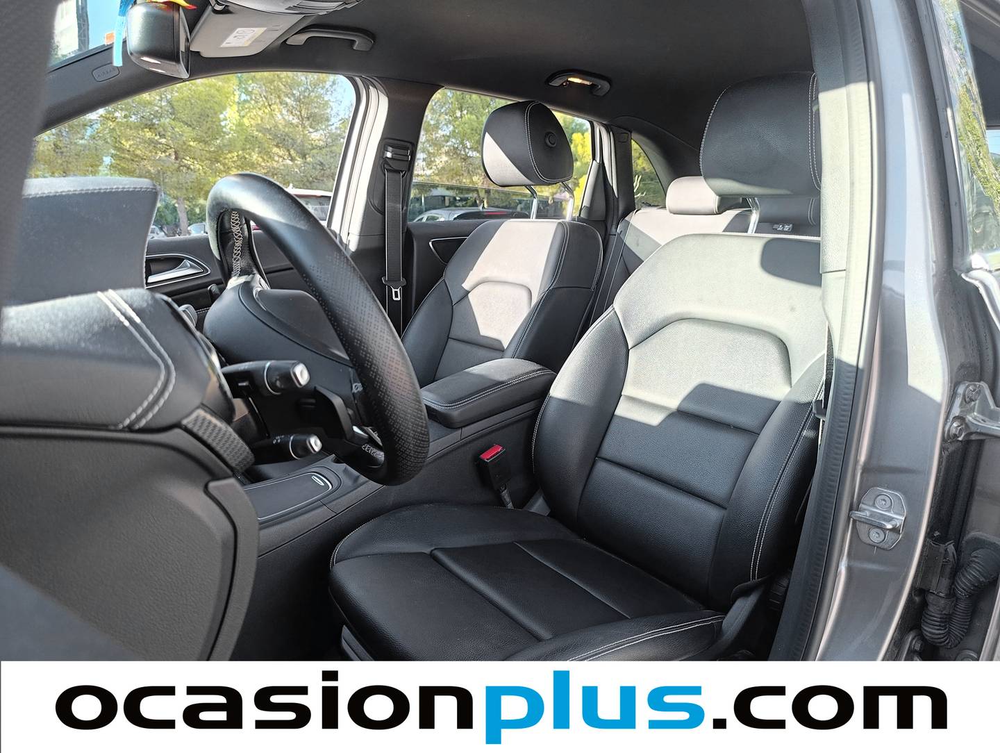Foto asientos delanteros Mercedes Clase B Mercedes Clase B 200 d (136 CV)