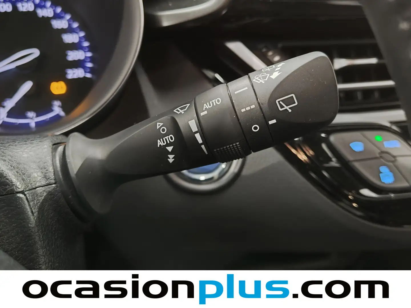 Foto Toyota C-HR Toyota C-HR 1.8 125H Advance (122 CV)